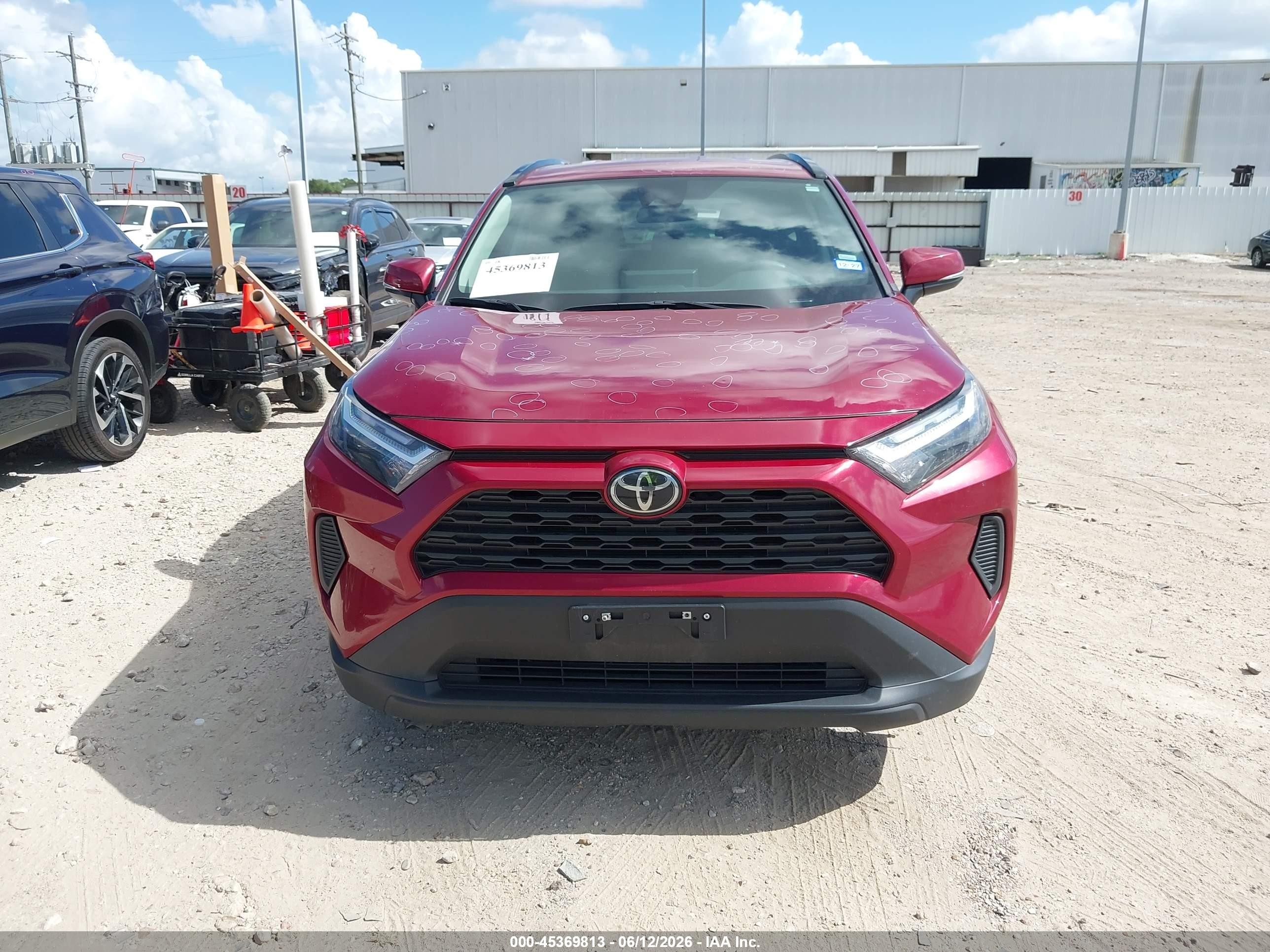 2025 Toyota Rav4 Xle Red vin: 2T3W1RFV4SW373247