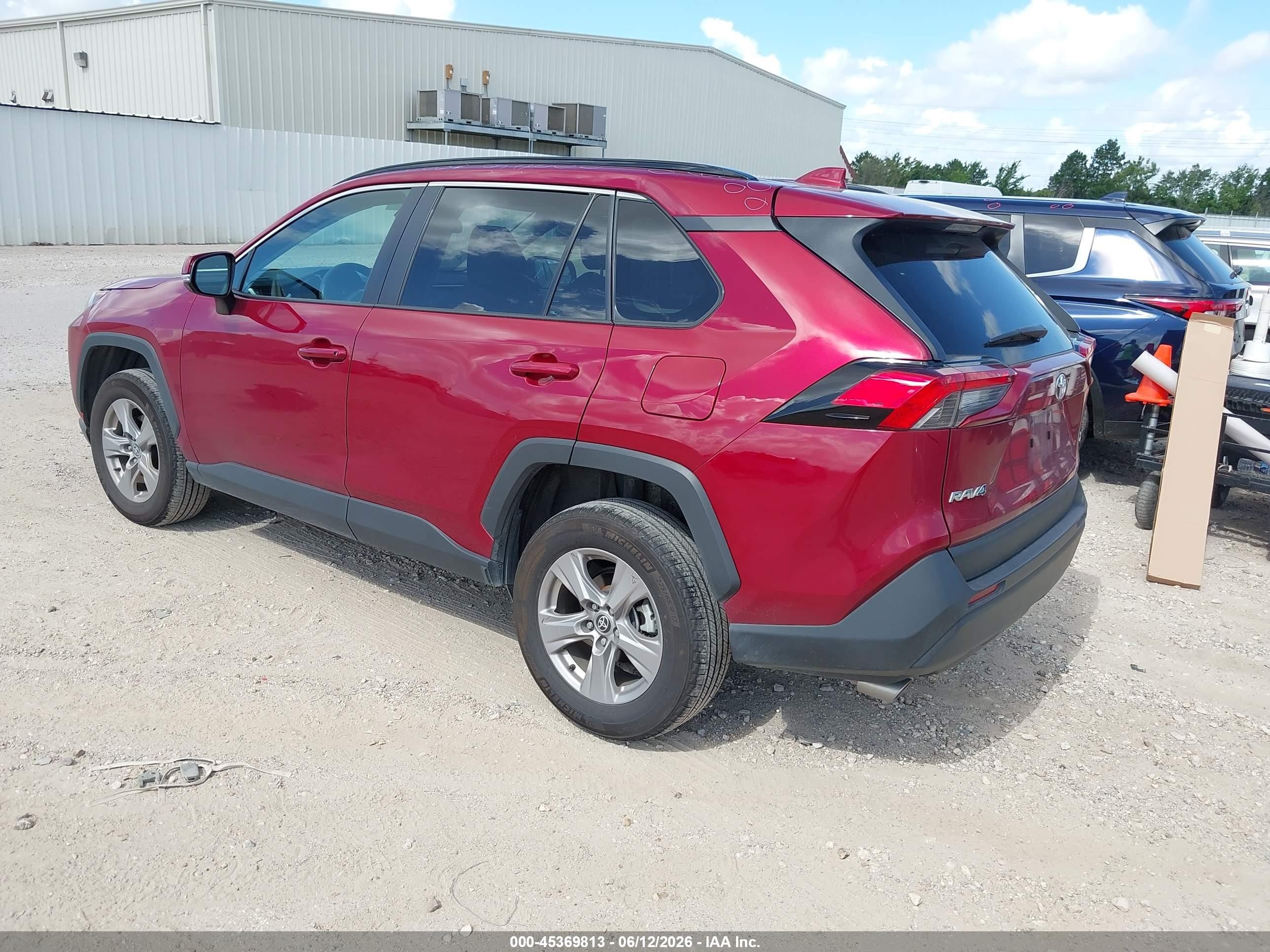 2025 Toyota Rav4 Xle Red vin: 2T3W1RFV4SW373247