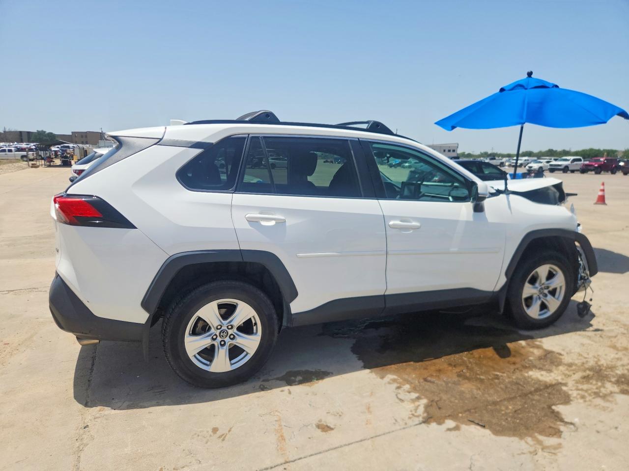 2020 Toyota Rav4 Xle White vin: 2T3W1RFV5LC048013