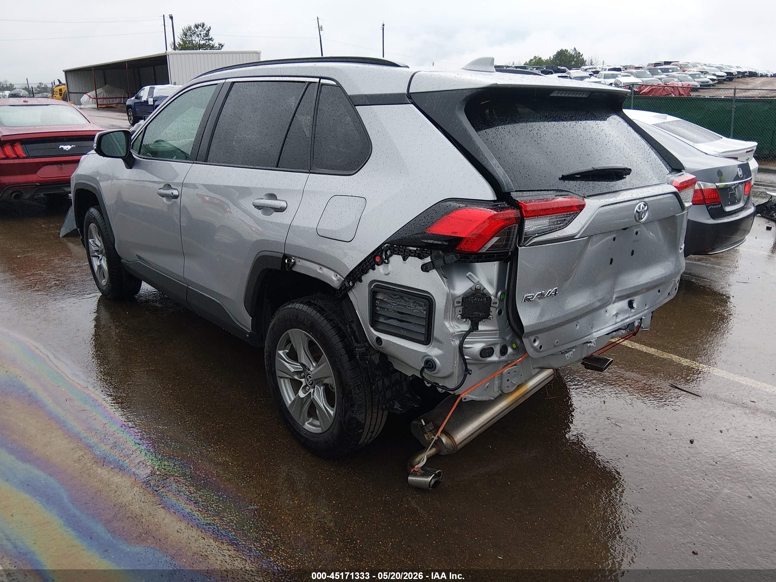 2023 Toyota Rav4 Xle Silver vin: 2T3W1RFV5PW286951