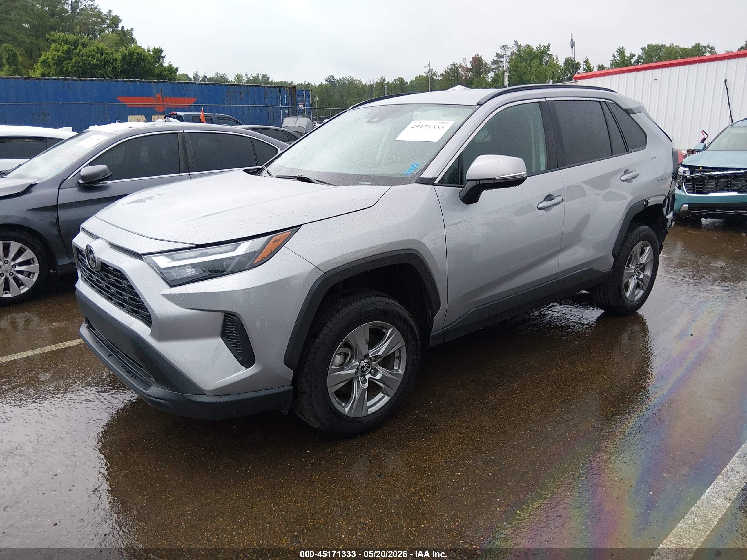 2023 Toyota Rav4 Xle Silver vin: 2T3W1RFV5PW286951