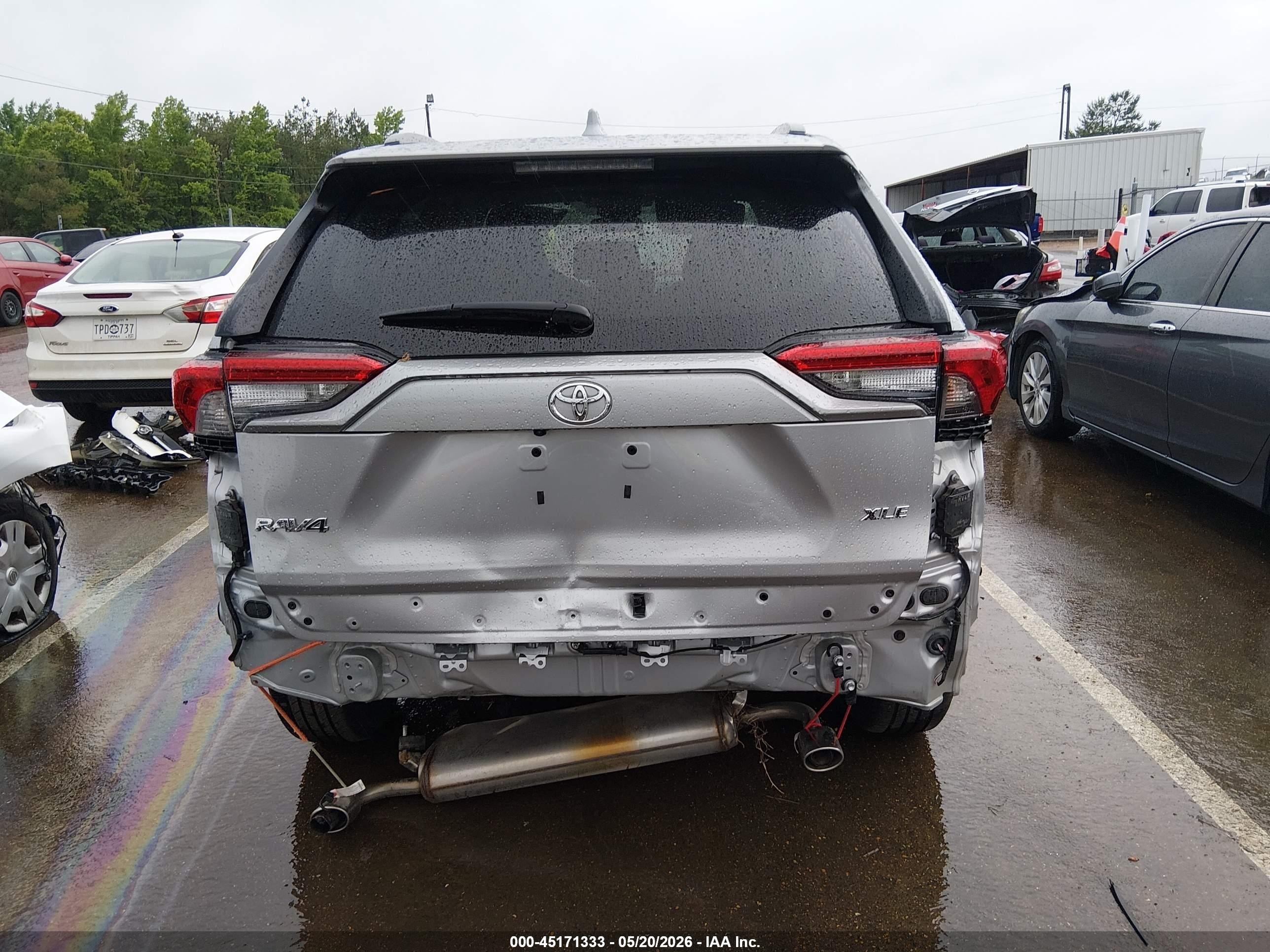 2023 Toyota Rav4 Xle Silver vin: 2T3W1RFV5PW286951