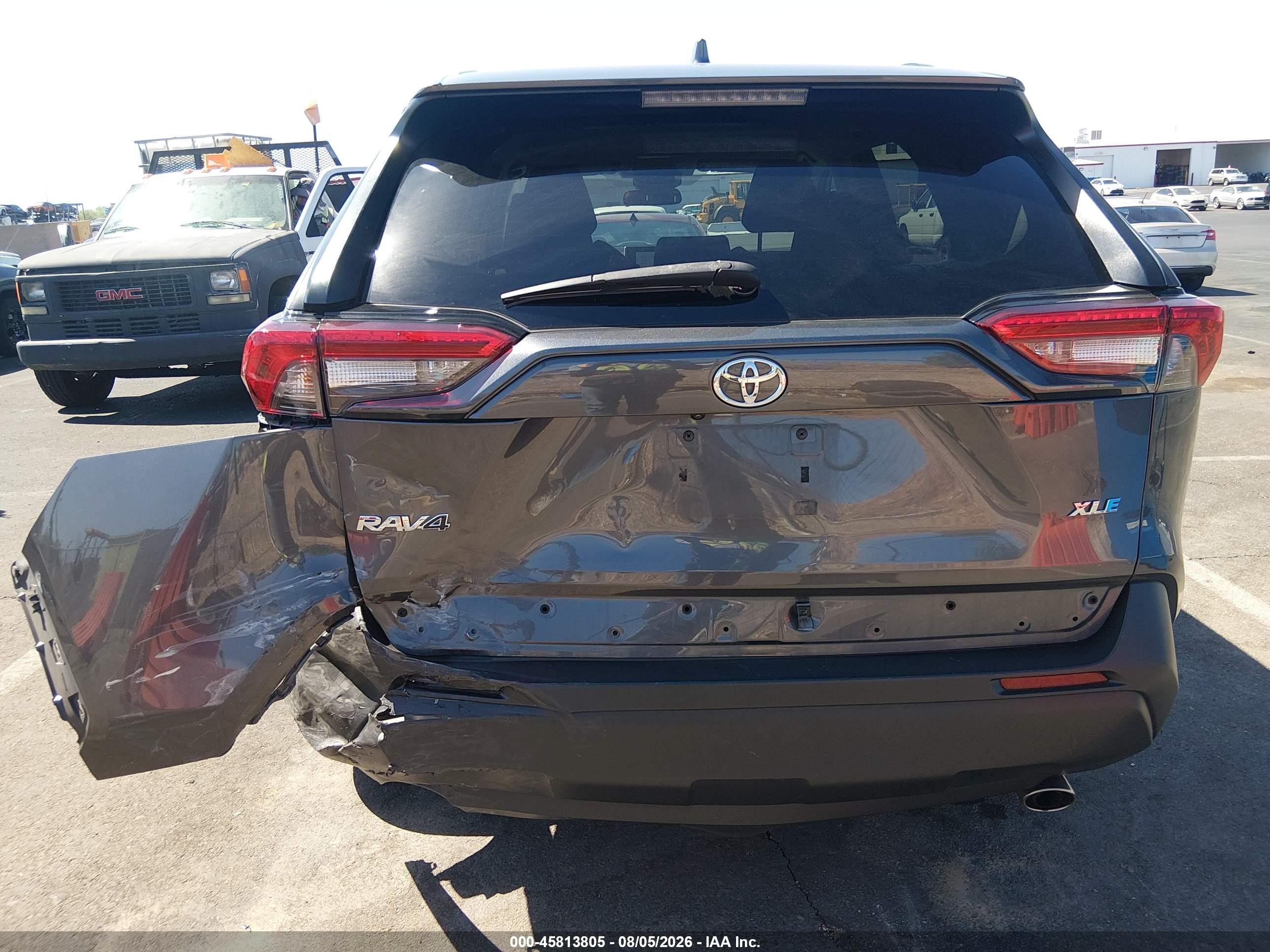 2024 Toyota Rav4 Xle Серый vin: 2T3W1RFV5RW321216
