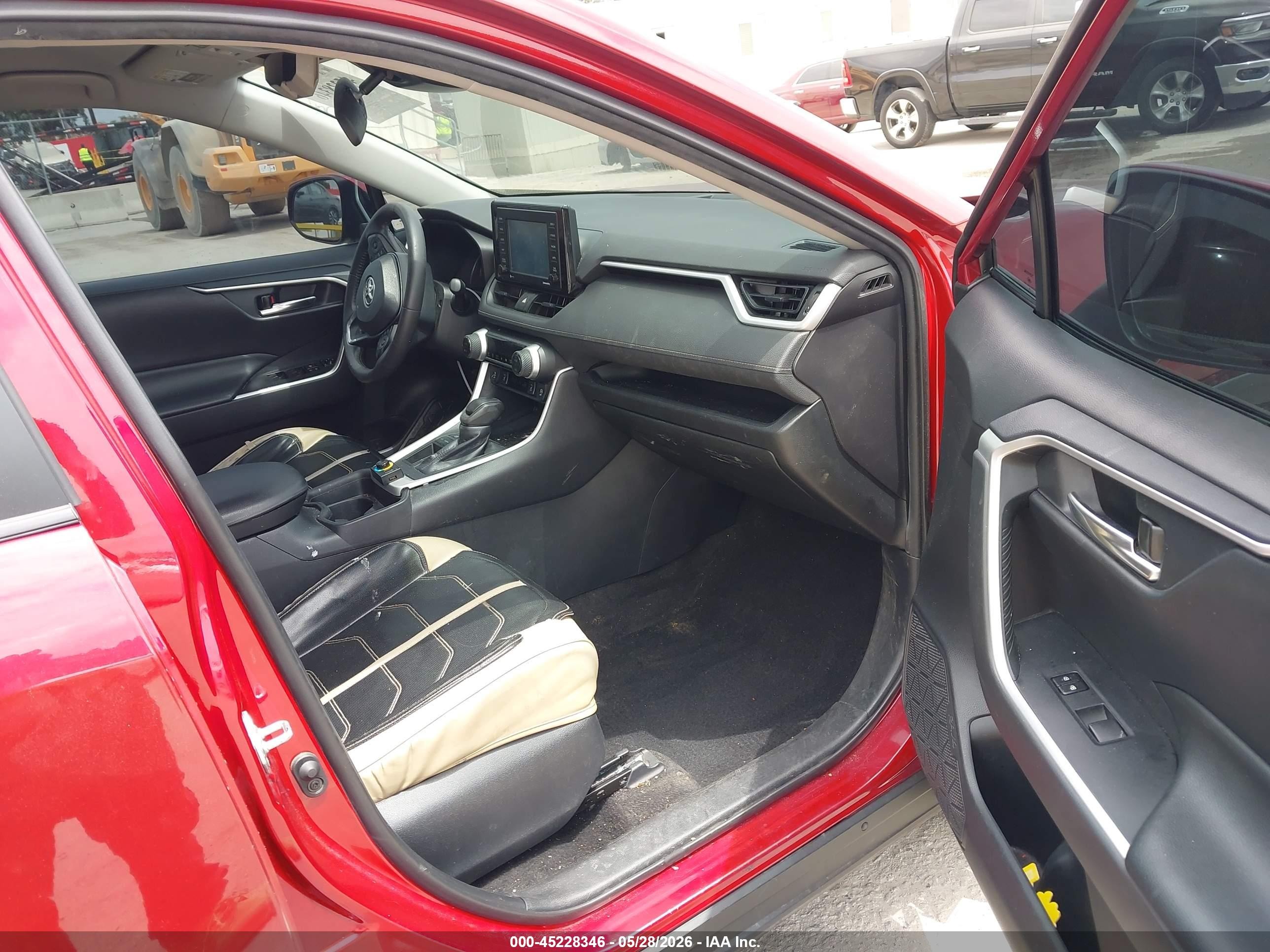 2020 Toyota Rav4 Xle Красный vin: 2T3W1RFV6LW058323