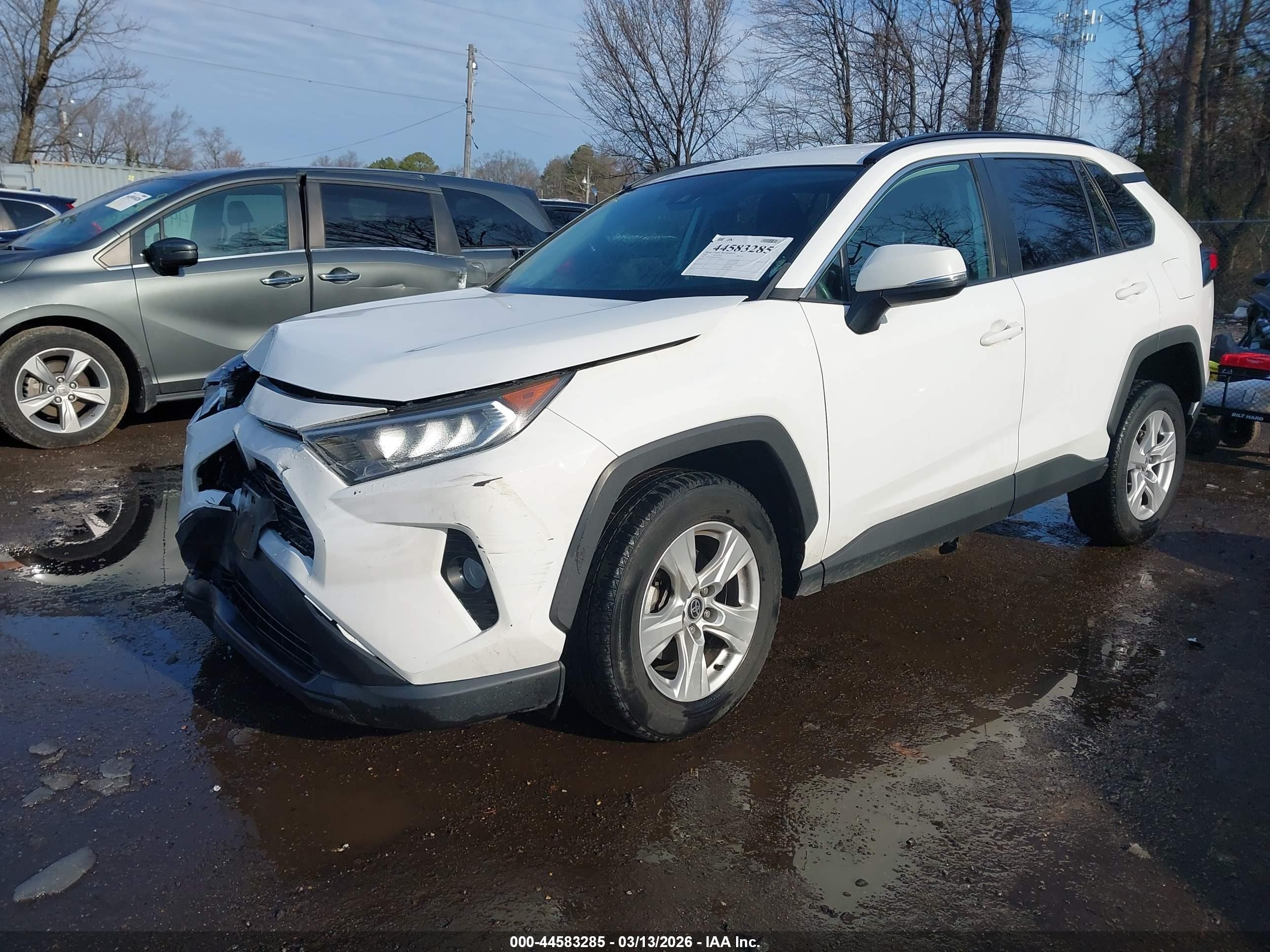 2021 Toyota Rav4 Xle White vin: 2T3W1RFV6MC145870