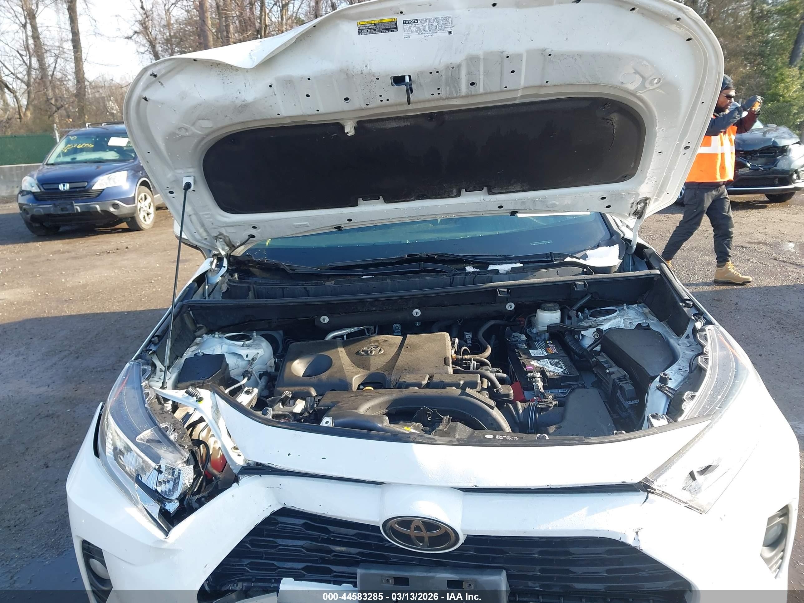 2021 Toyota Rav4 Xle White vin: 2T3W1RFV6MC145870