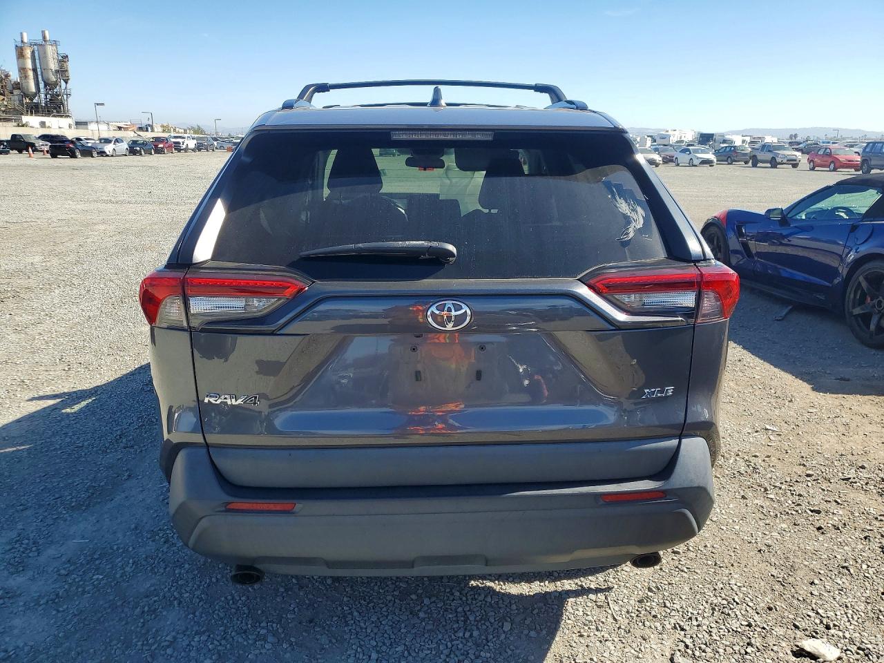 2022 Toyota Rav4 Xle Gray vin: 2T3W1RFV6NC182421