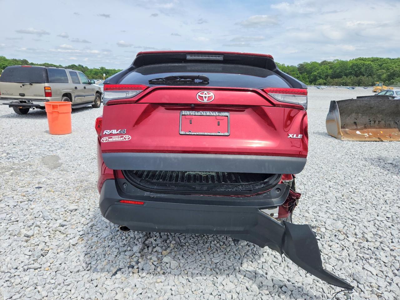 2024 Toyota Rav4 Xle Red vin: 2T3W1RFV6RW356850