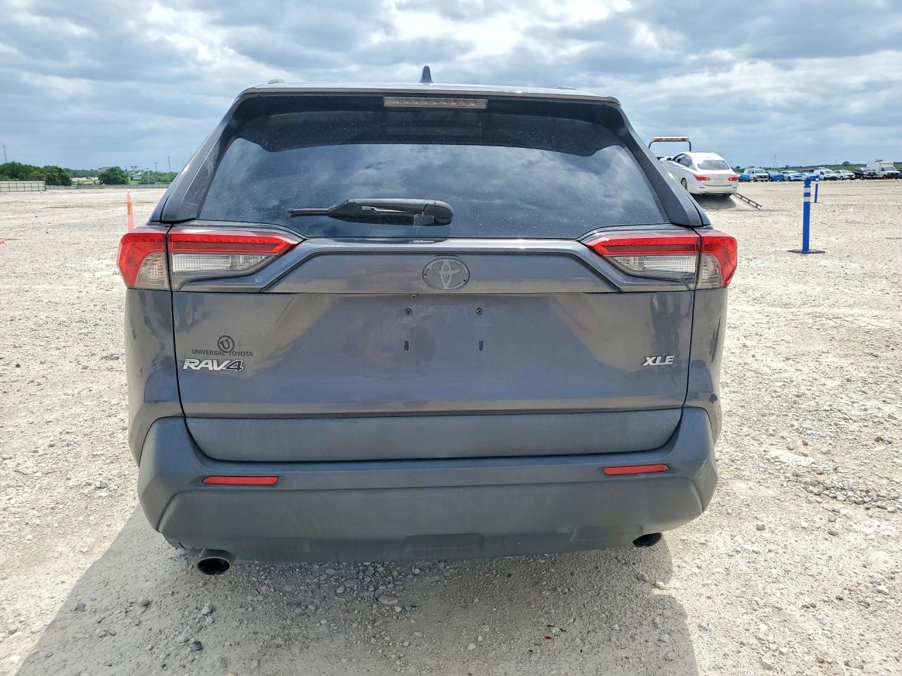 2020 Toyota Rav4 Xle Gray vin: 2T3W1RFV7LW100272