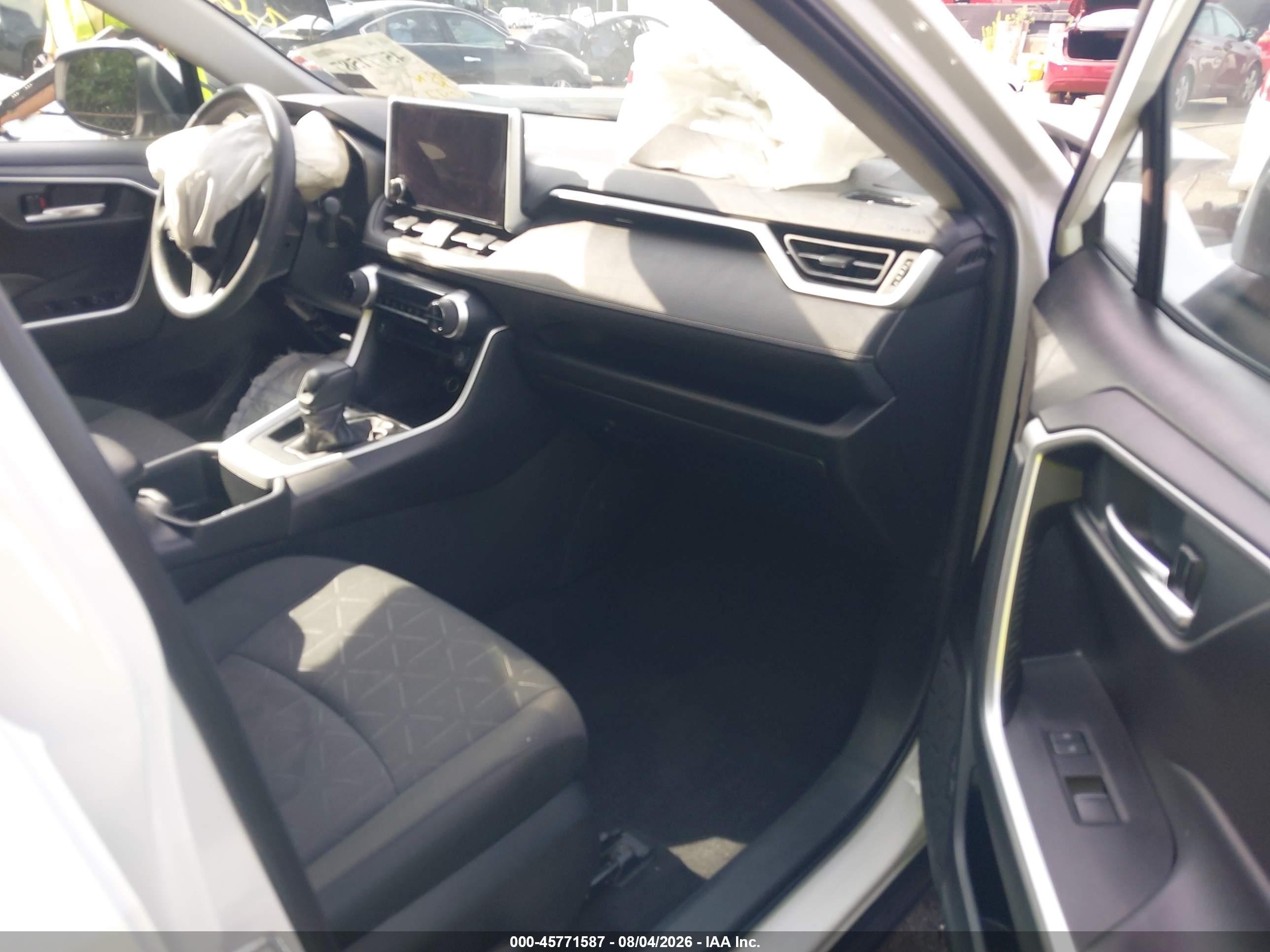 2023 Toyota Rav4 Xle White vin: 2T3W1RFV7PW276342