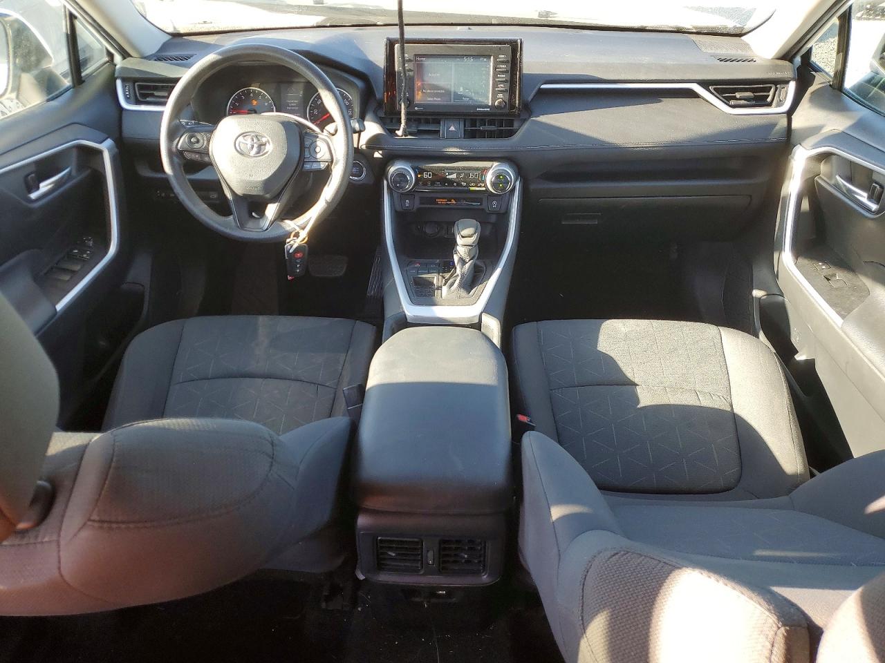2021 Toyota Rav4 Xle White vin: 2T3W1RFV8MC139603