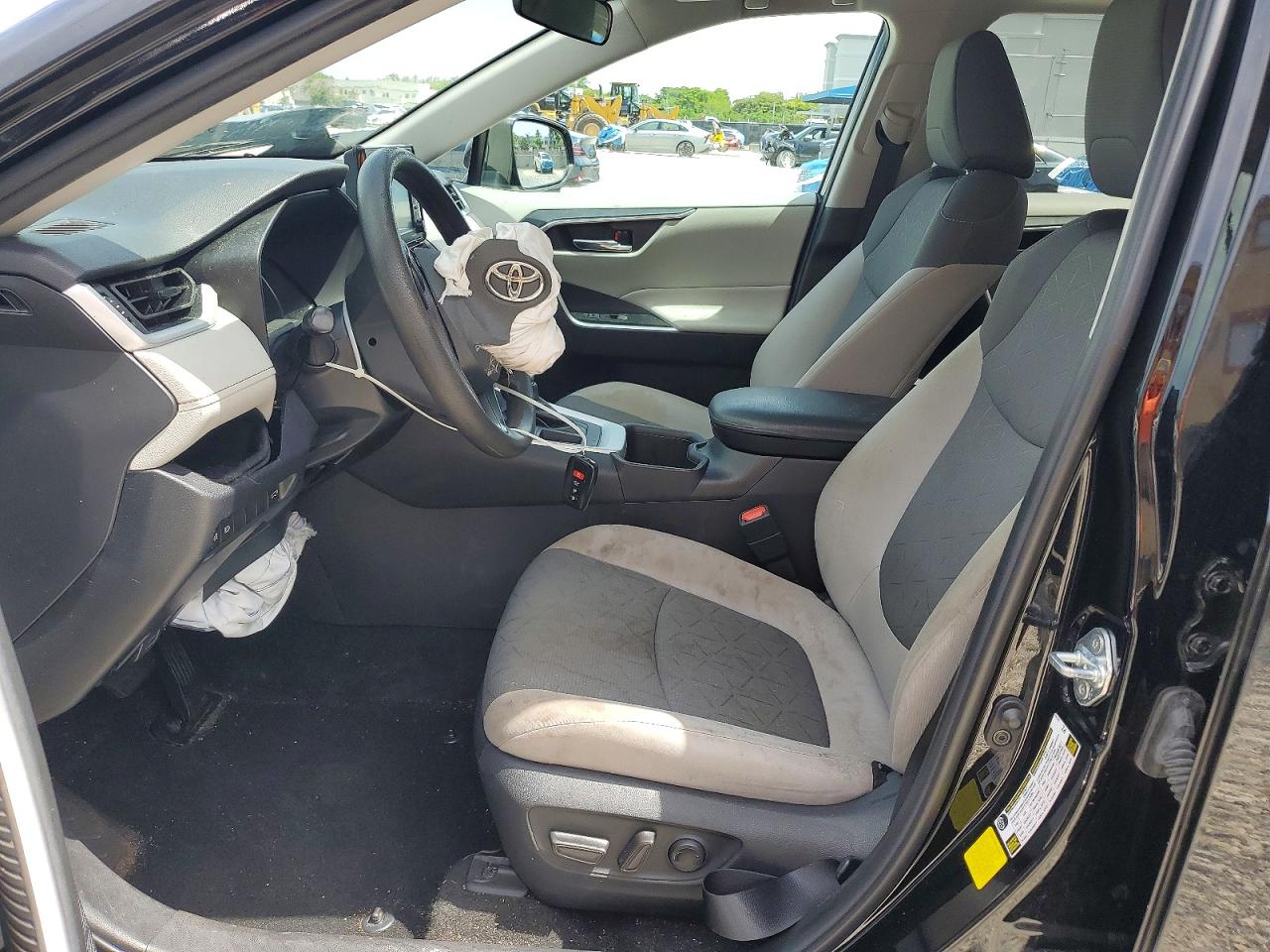 2022 Toyota Rav4 Xle Black vin: 2T3W1RFV8NC196756