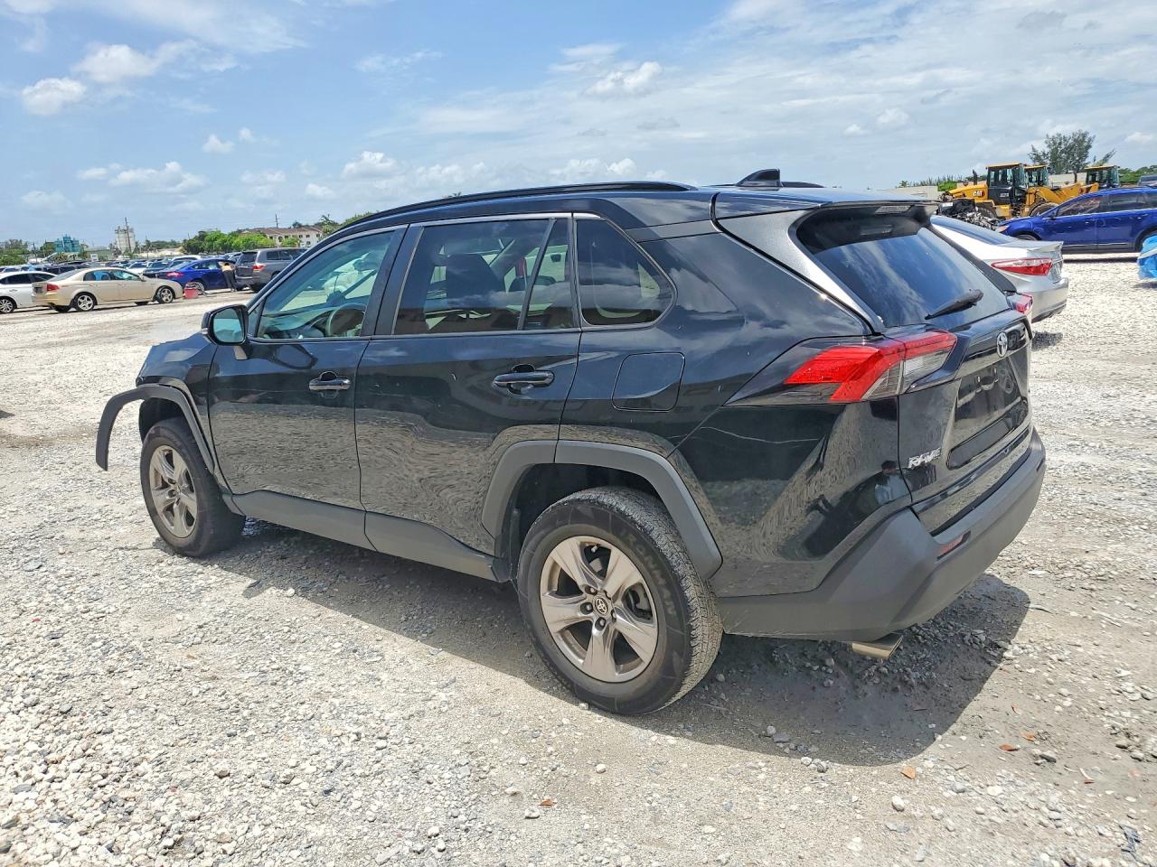 2022 Toyota Rav4 Xle Black vin: 2T3W1RFV8NC196756