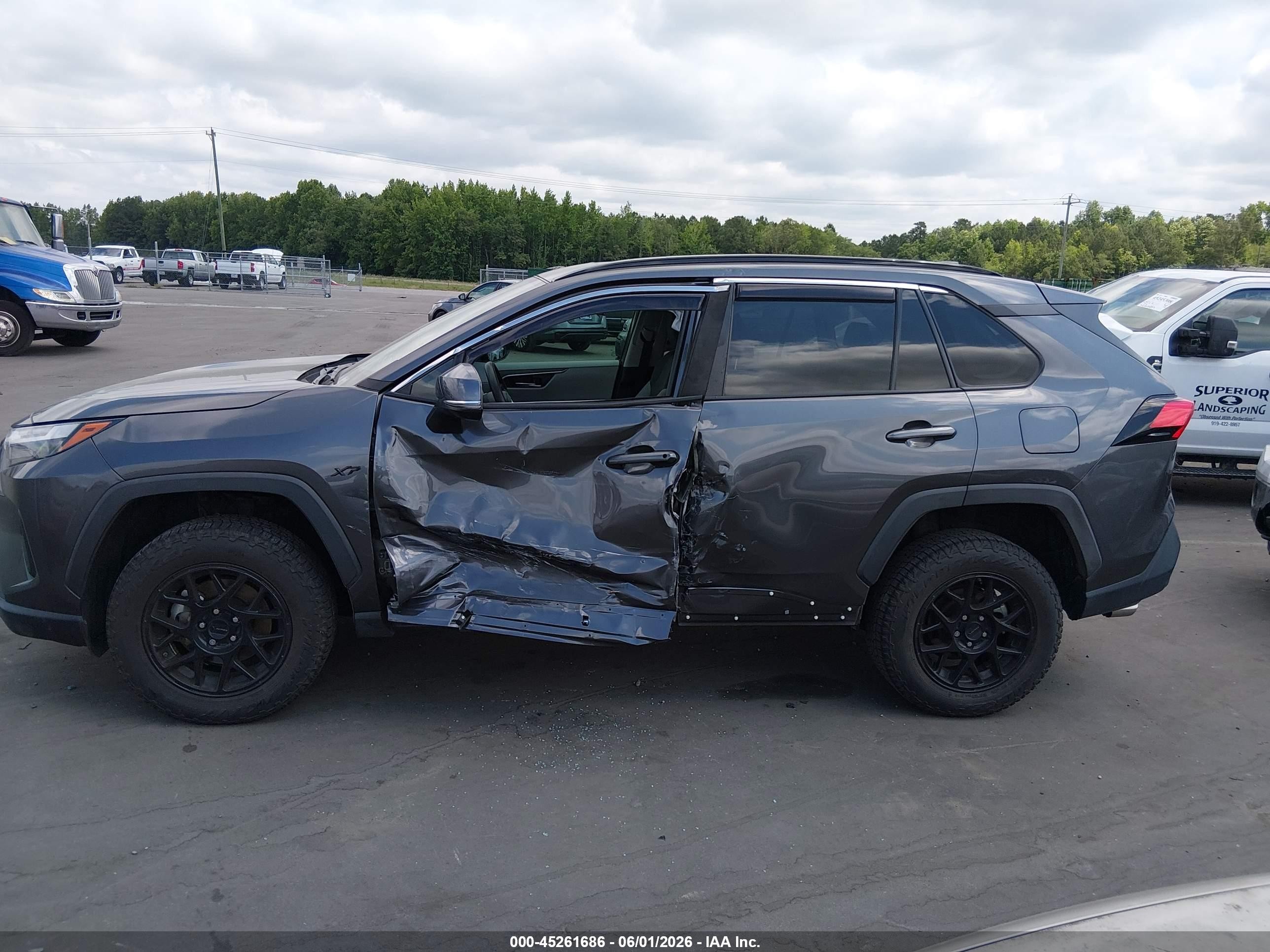 2023 Toyota Rav4 Xle Черный vin: 2T3W1RFV8PC216636