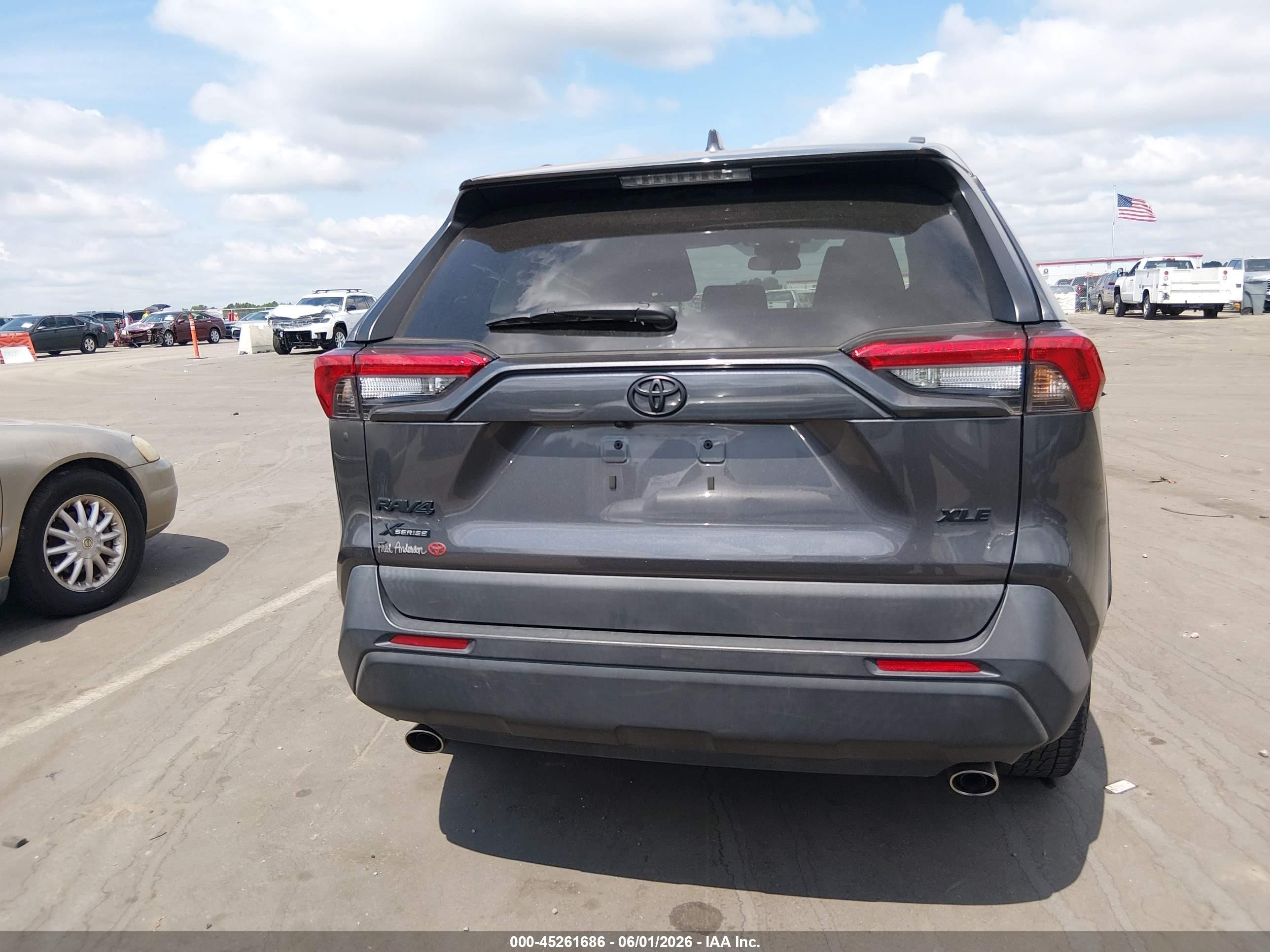 2023 Toyota Rav4 Xle Черный vin: 2T3W1RFV8PC216636