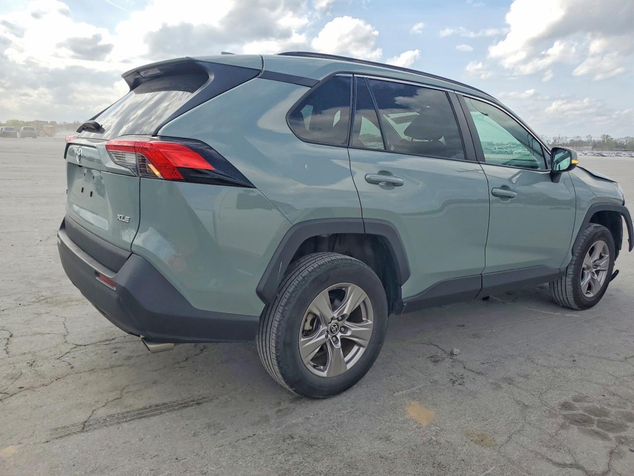 2023 Toyota Rav4 Xle Серый vin: 2T3W1RFV8PW257489