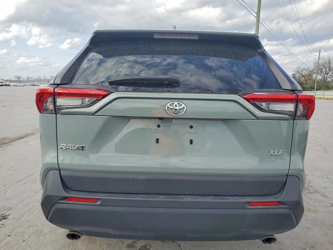 2023 Toyota Rav4 Xle Серый vin: 2T3W1RFV8PW257489