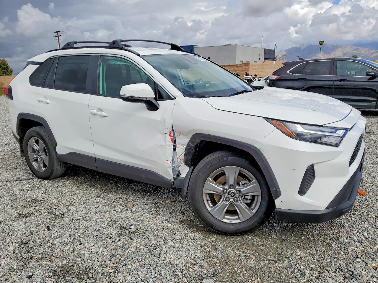 2025 Toyota Rav4 Xle Белый vin: 2T3W1RFV8SW442411