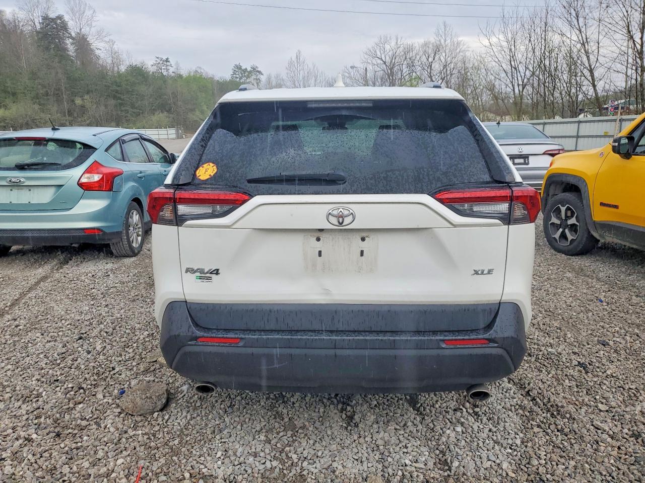 2020 Toyota Rav4 Xle Белый vin: 2T3W1RFV9LC041534
