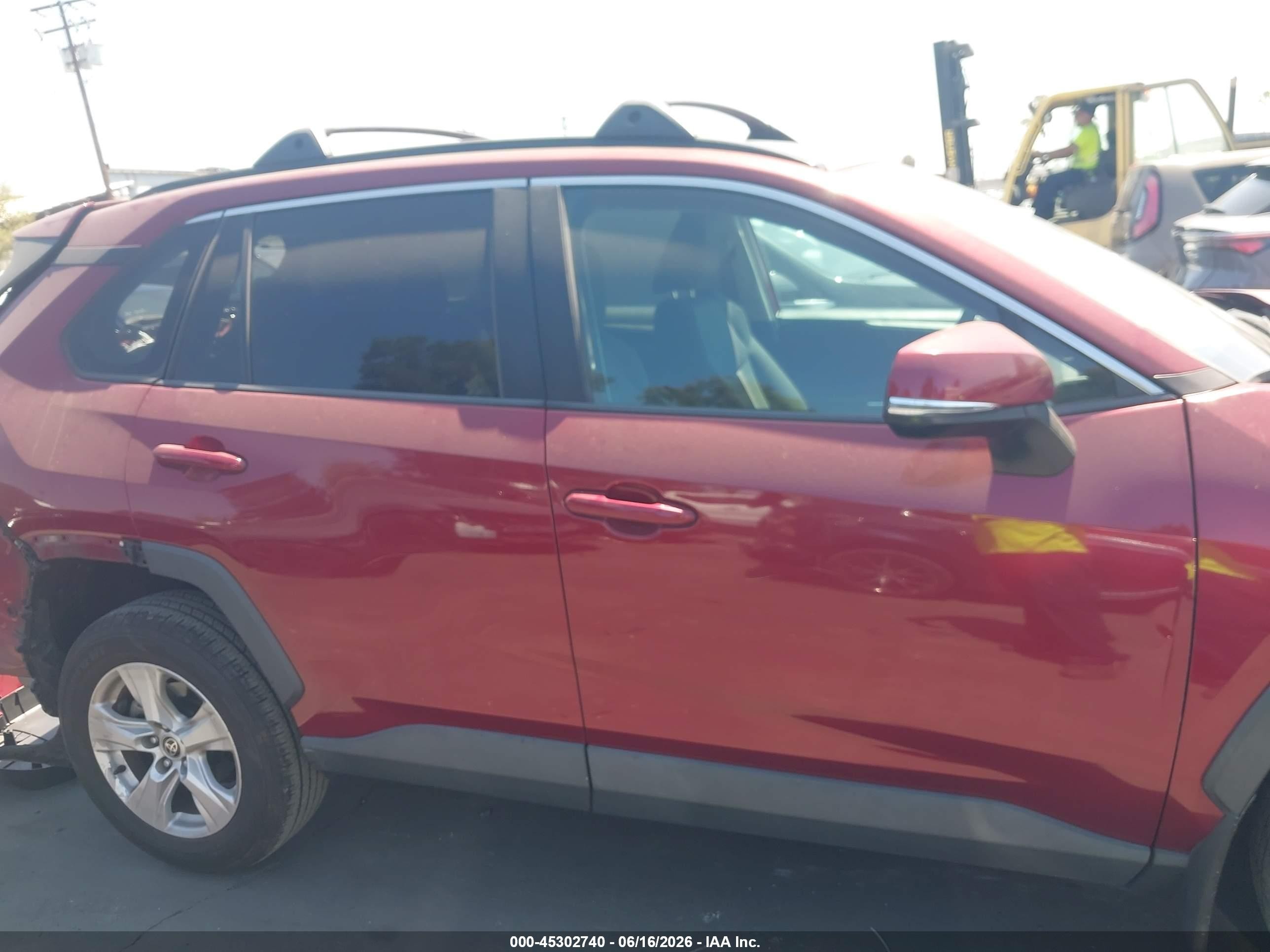 2021 Toyota Rav4 Xle Red vin: 2T3W1RFV9MW159213