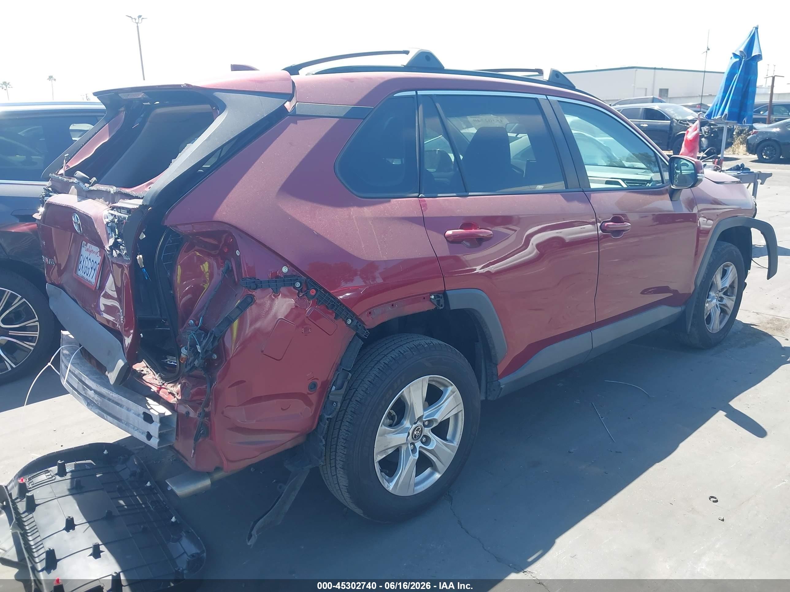 2021 Toyota Rav4 Xle Red vin: 2T3W1RFV9MW159213