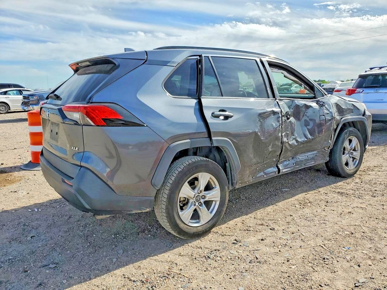 2020 Toyota Rav4 Xle Gray vin: 2T3W1RFVXLC041221