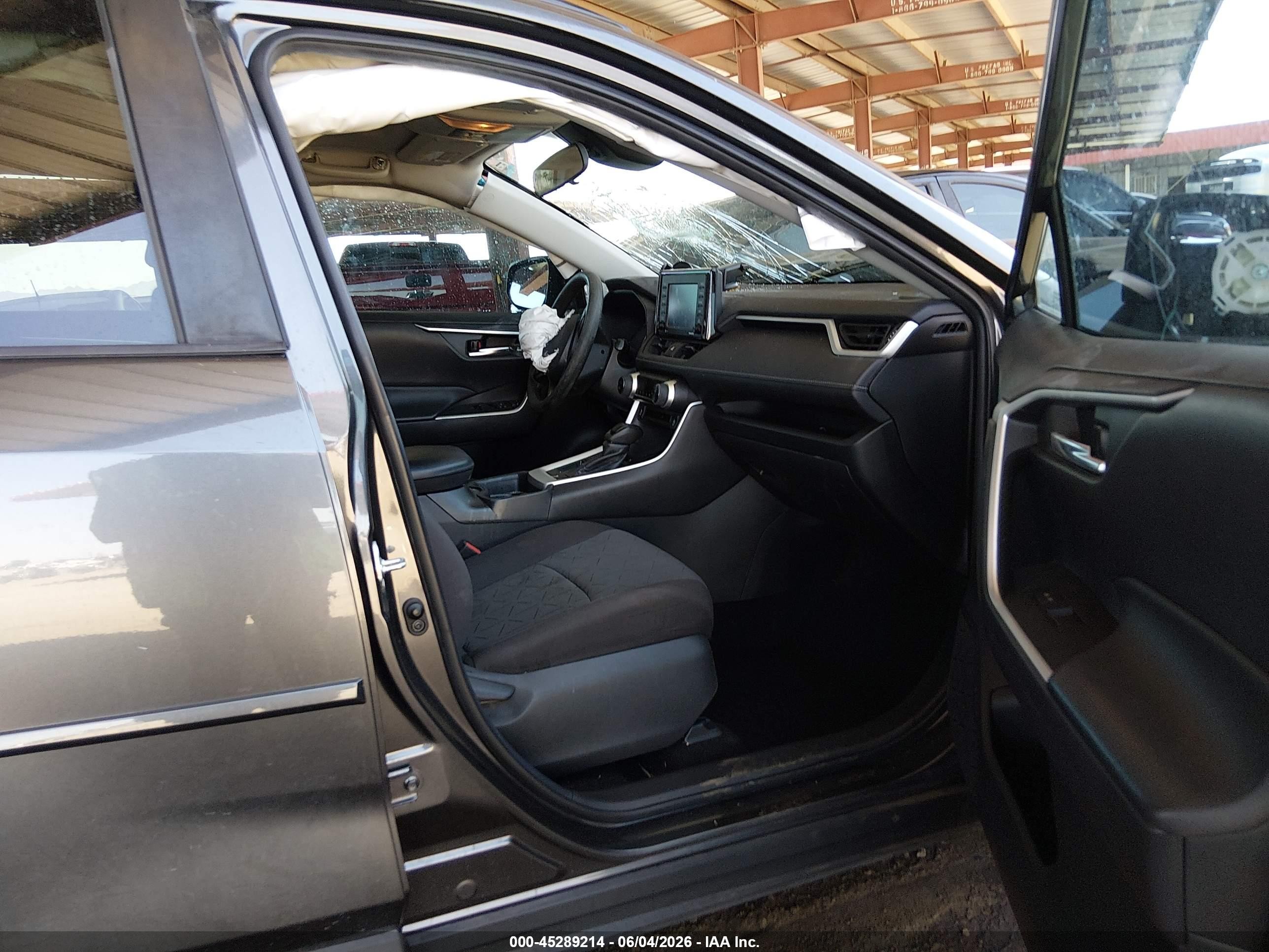 2020 Toyota Rav4 Xle Gray vin: 2T3W1RFVXLC067513