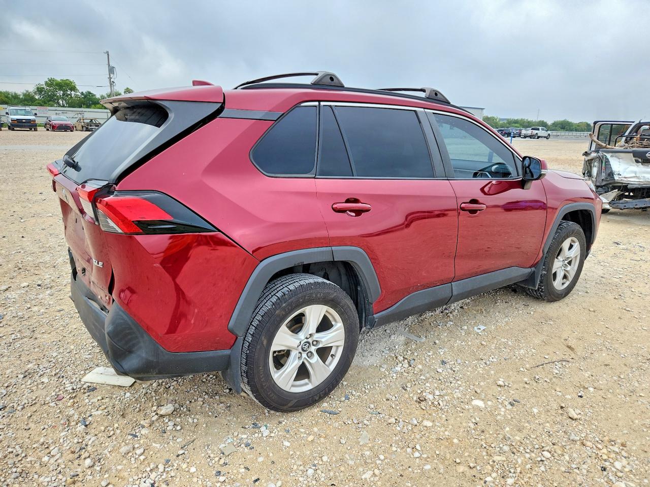 2021 Toyota Rav4 Xle Red vin: 2T3W1RFVXMW104415