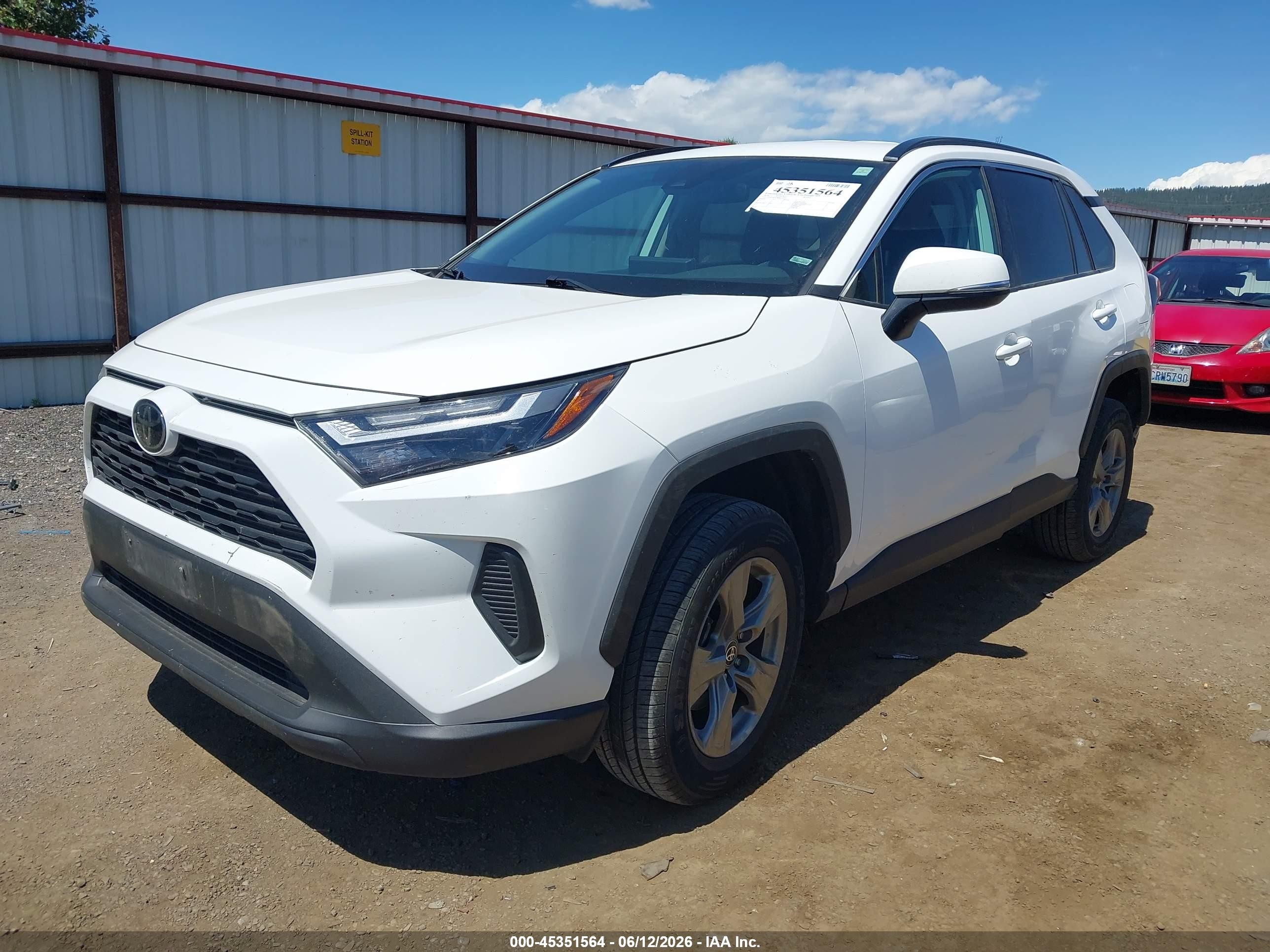 2024 Toyota Rav4 Xle Белый vin: 2T3W1RFVXRW339503