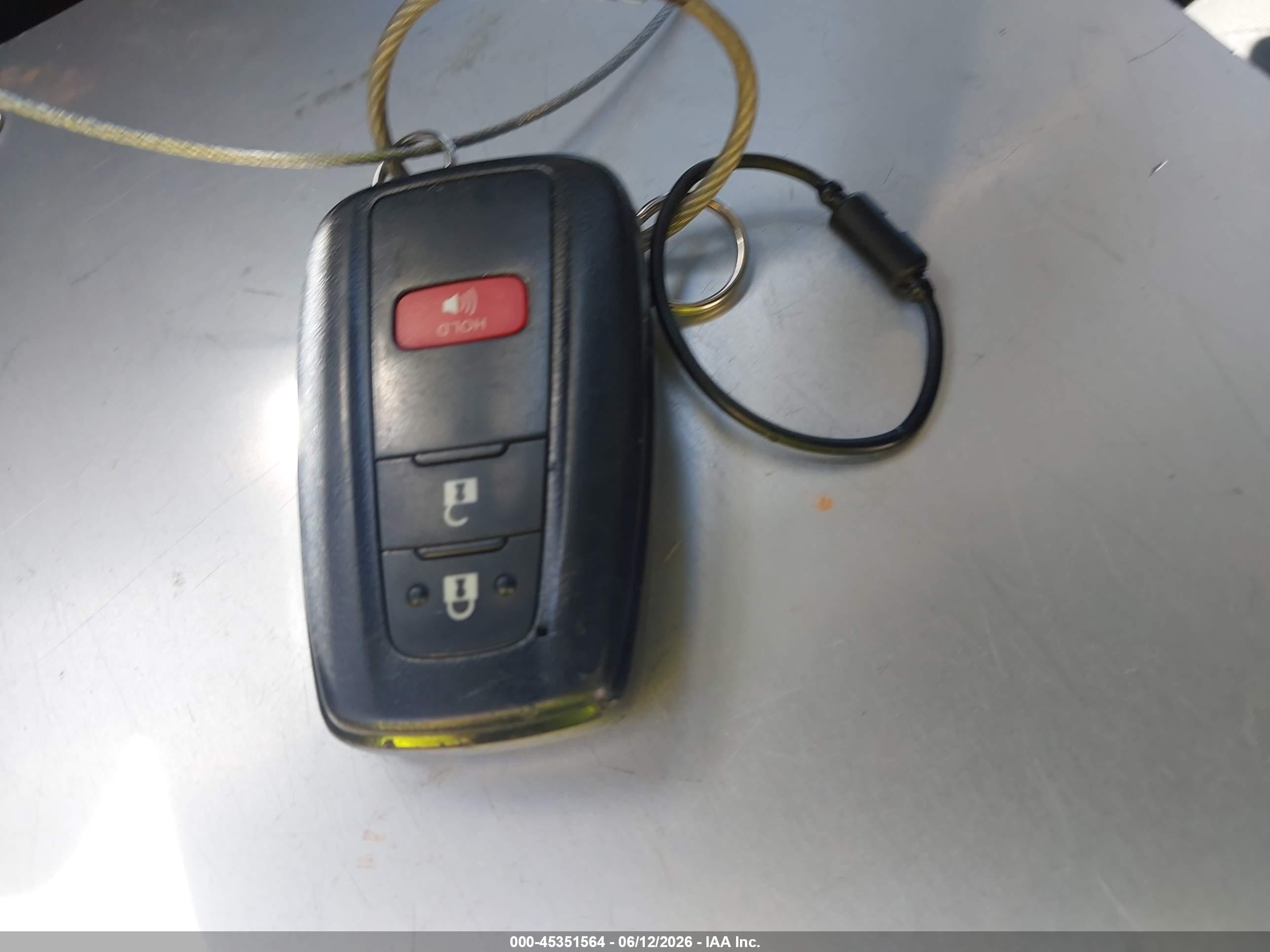 2024 Toyota Rav4 Xle Белый vin: 2T3W1RFVXRW339503