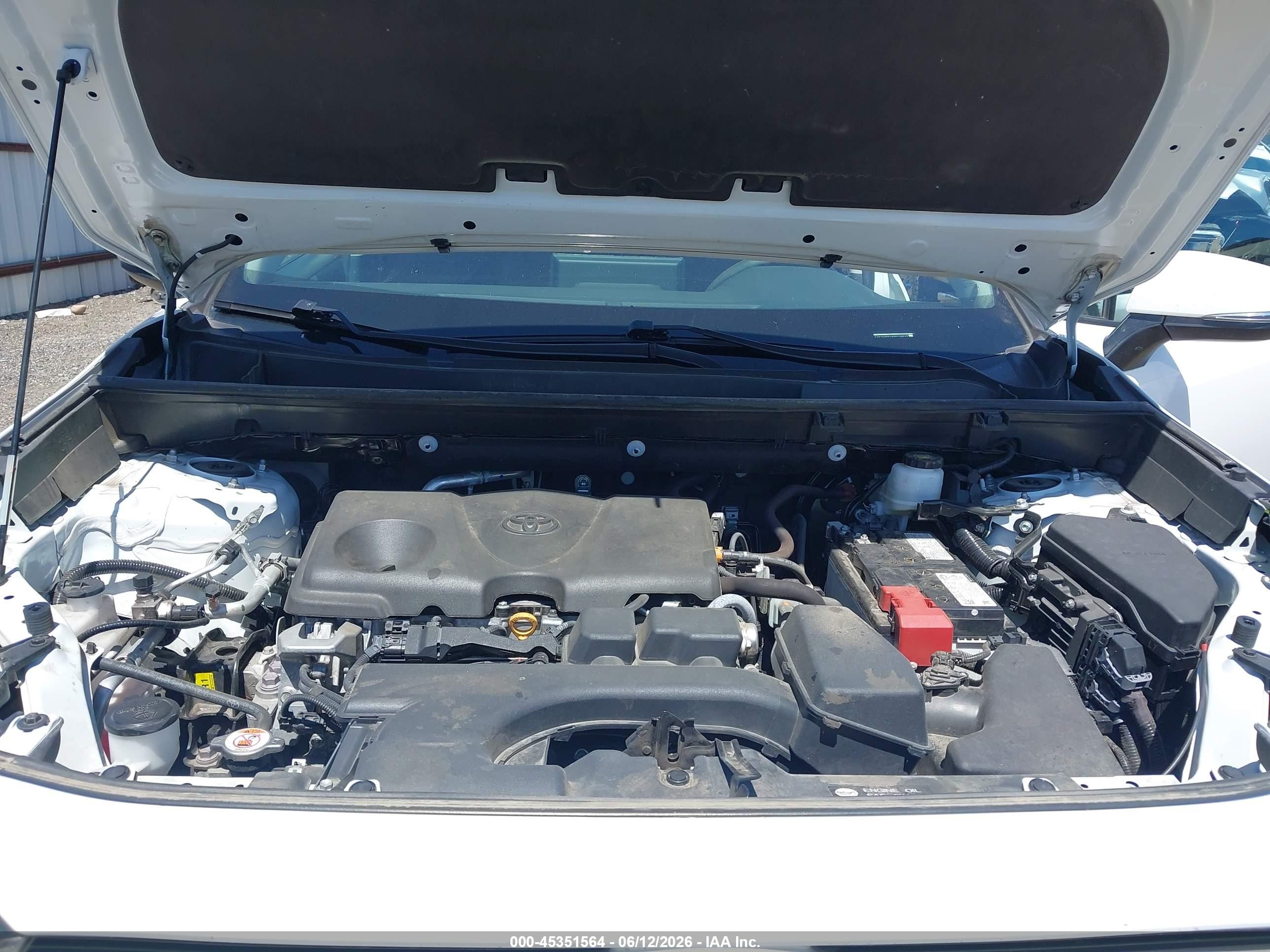 2024 Toyota Rav4 Xle Белый vin: 2T3W1RFVXRW339503