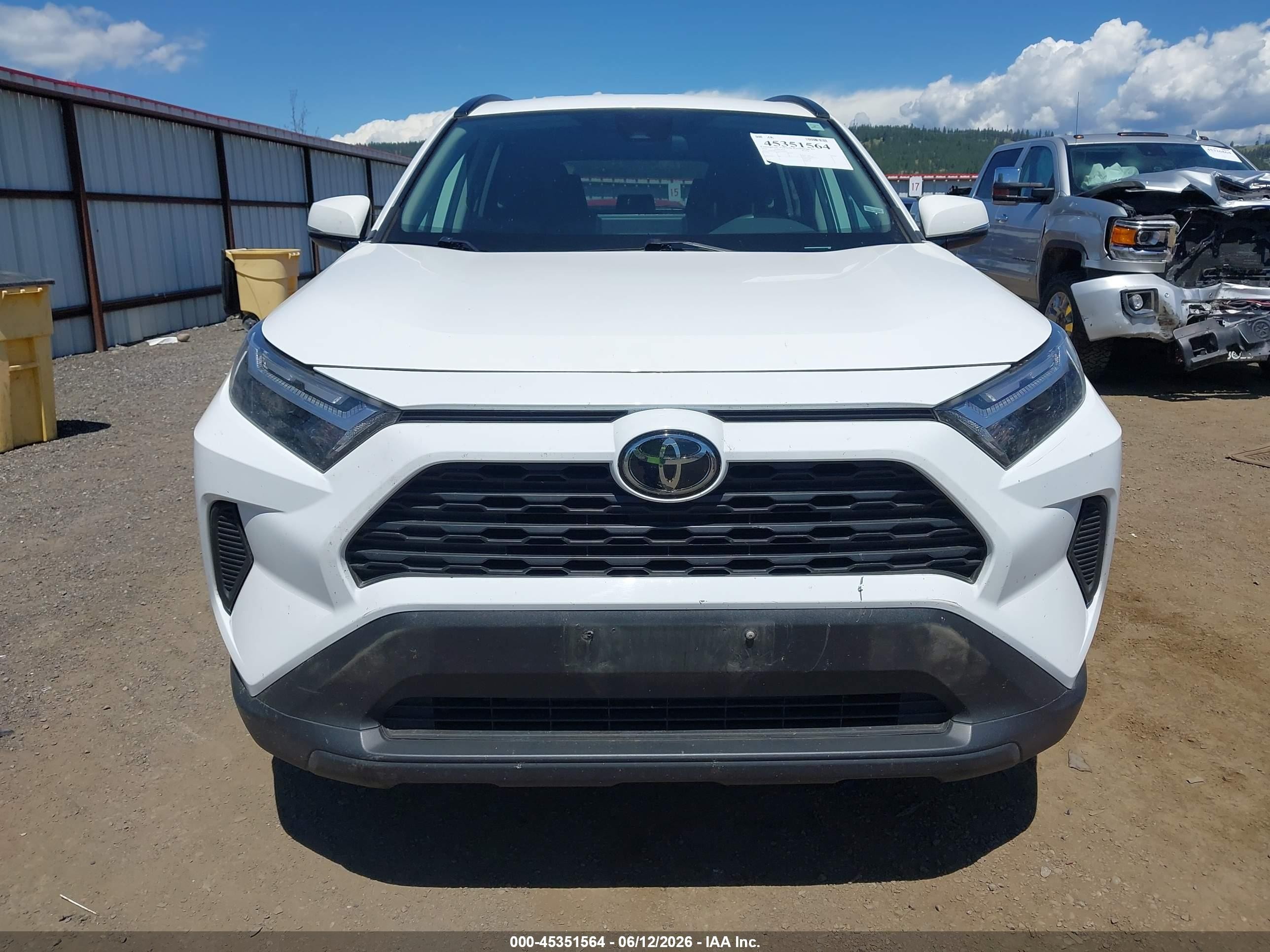 2024 Toyota Rav4 Xle Белый vin: 2T3W1RFVXRW339503