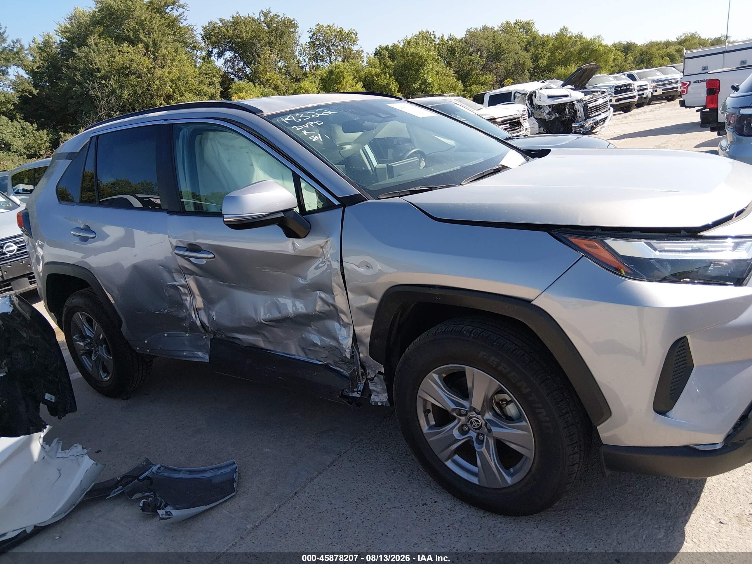 2025 Toyota Rav4 Xle Silver vin: 2T3W1RFVXSW380574