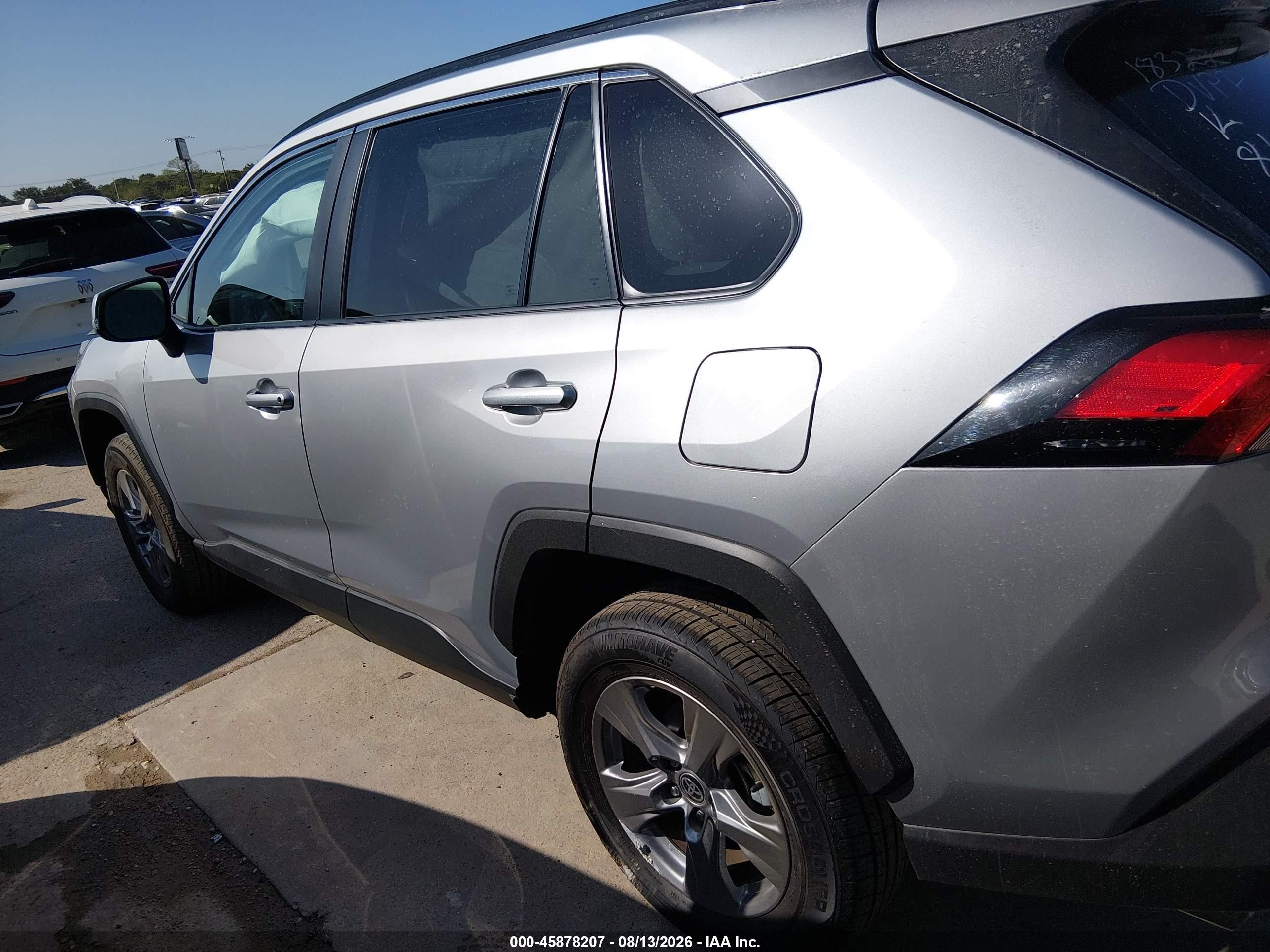 2025 Toyota Rav4 Xle Silver vin: 2T3W1RFVXSW380574
