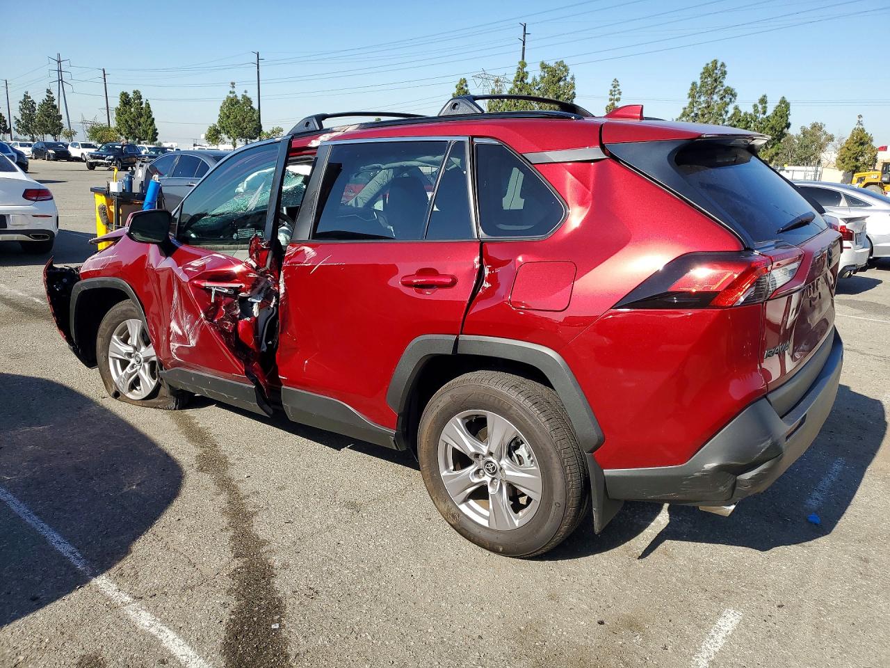 2025 Toyota Rav4 Xle Burgundy vin: 2T3W1RFVXSW392143