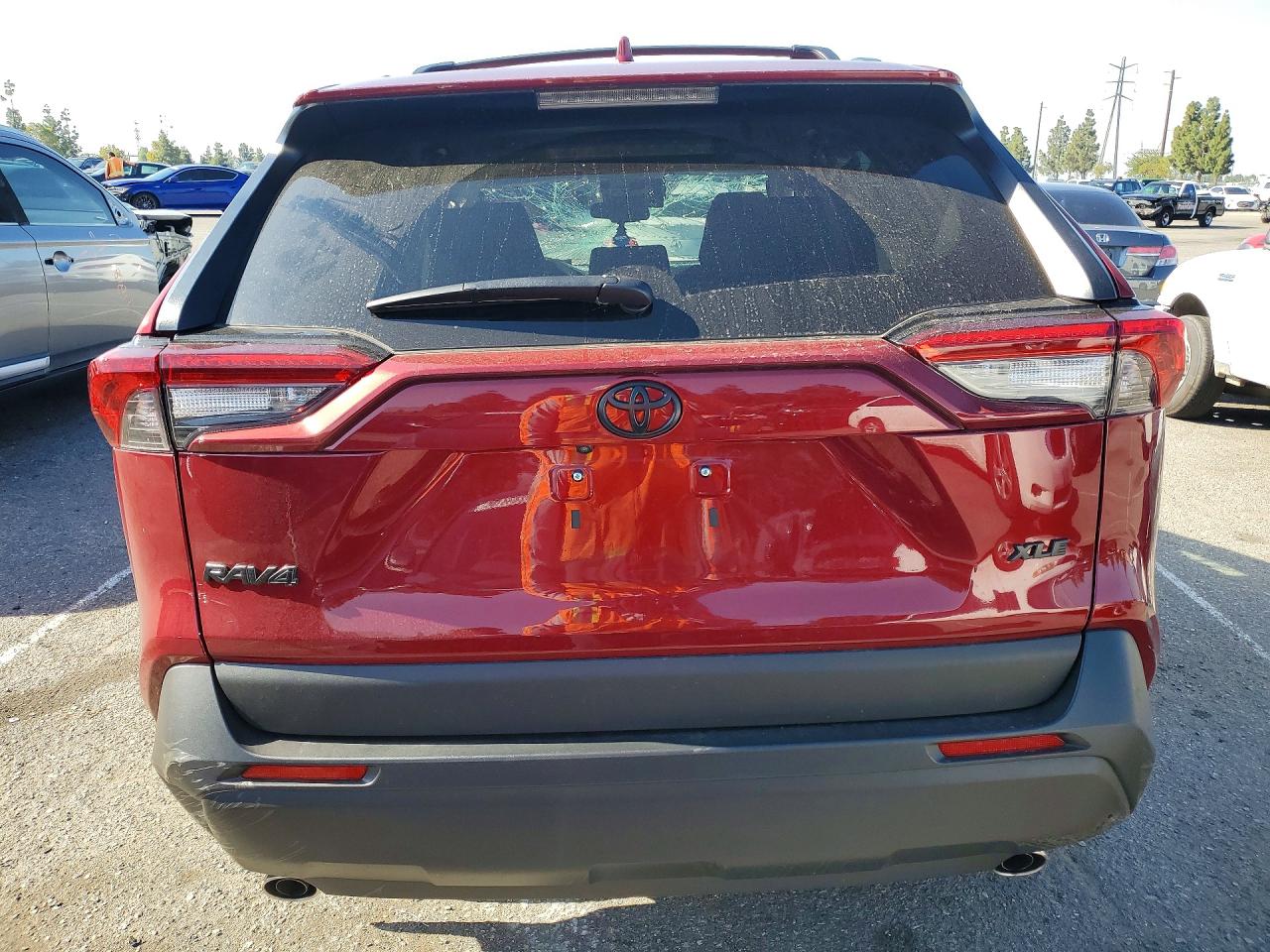 2025 Toyota Rav4 Xle Burgundy vin: 2T3W1RFVXSW392143