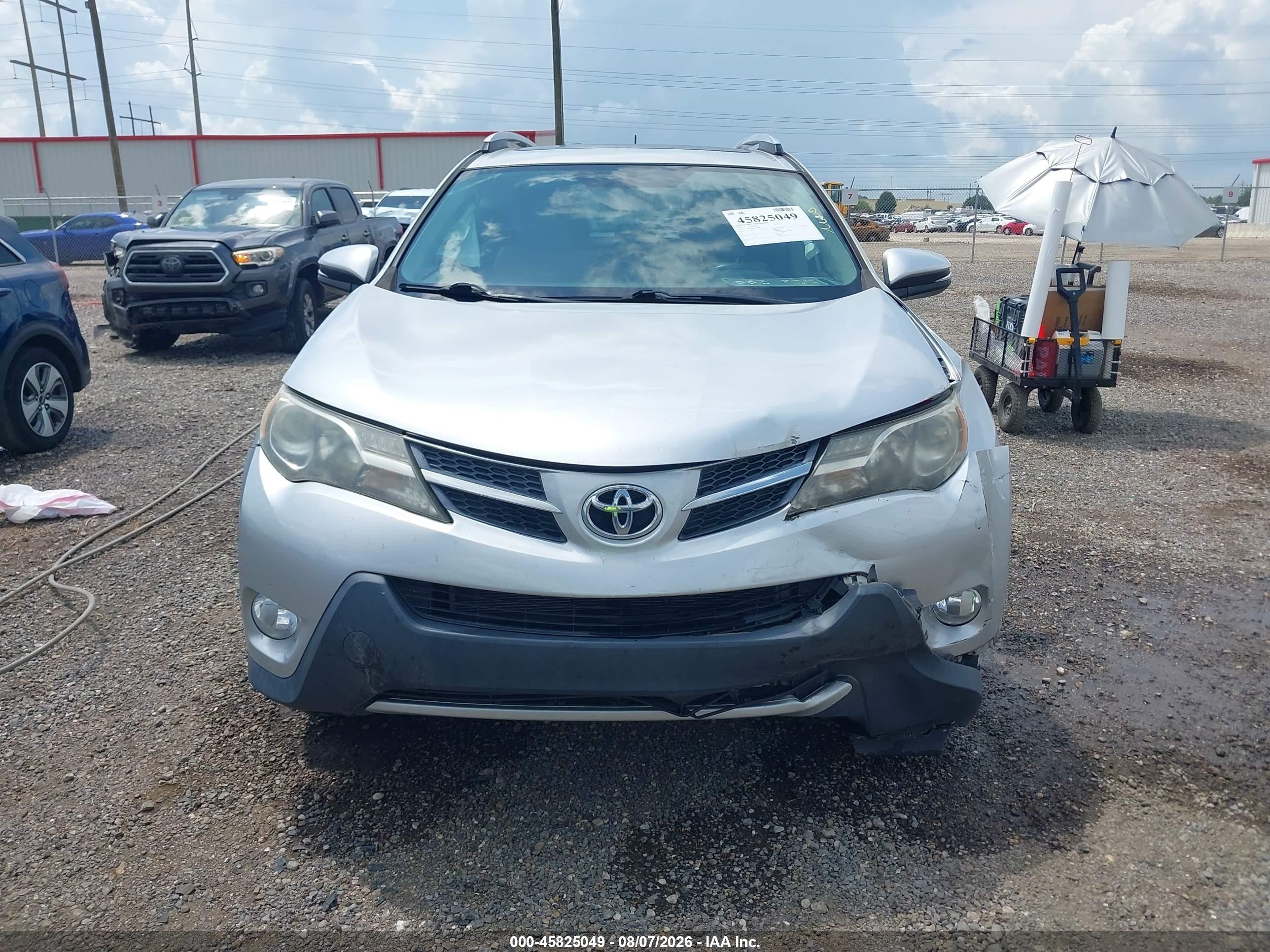 2013 Toyota Rav4 Xle Серебряный vin: 2T3WFREV0DW018842