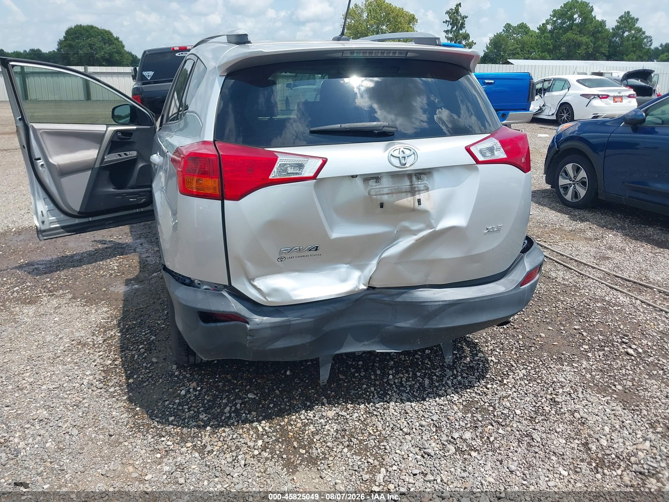 2013 Toyota Rav4 Xle Серебряный vin: 2T3WFREV0DW018842