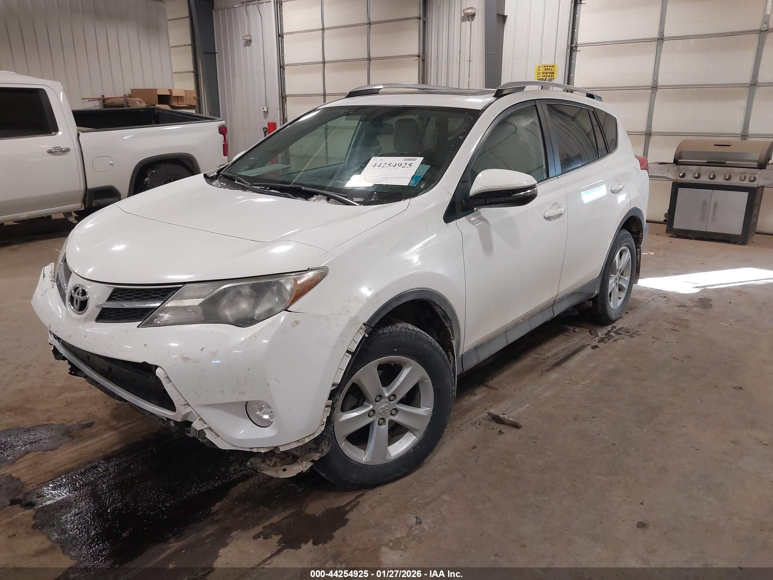 2013 Toyota Rav4 Xle White vin: 2T3WFREV0DW019473