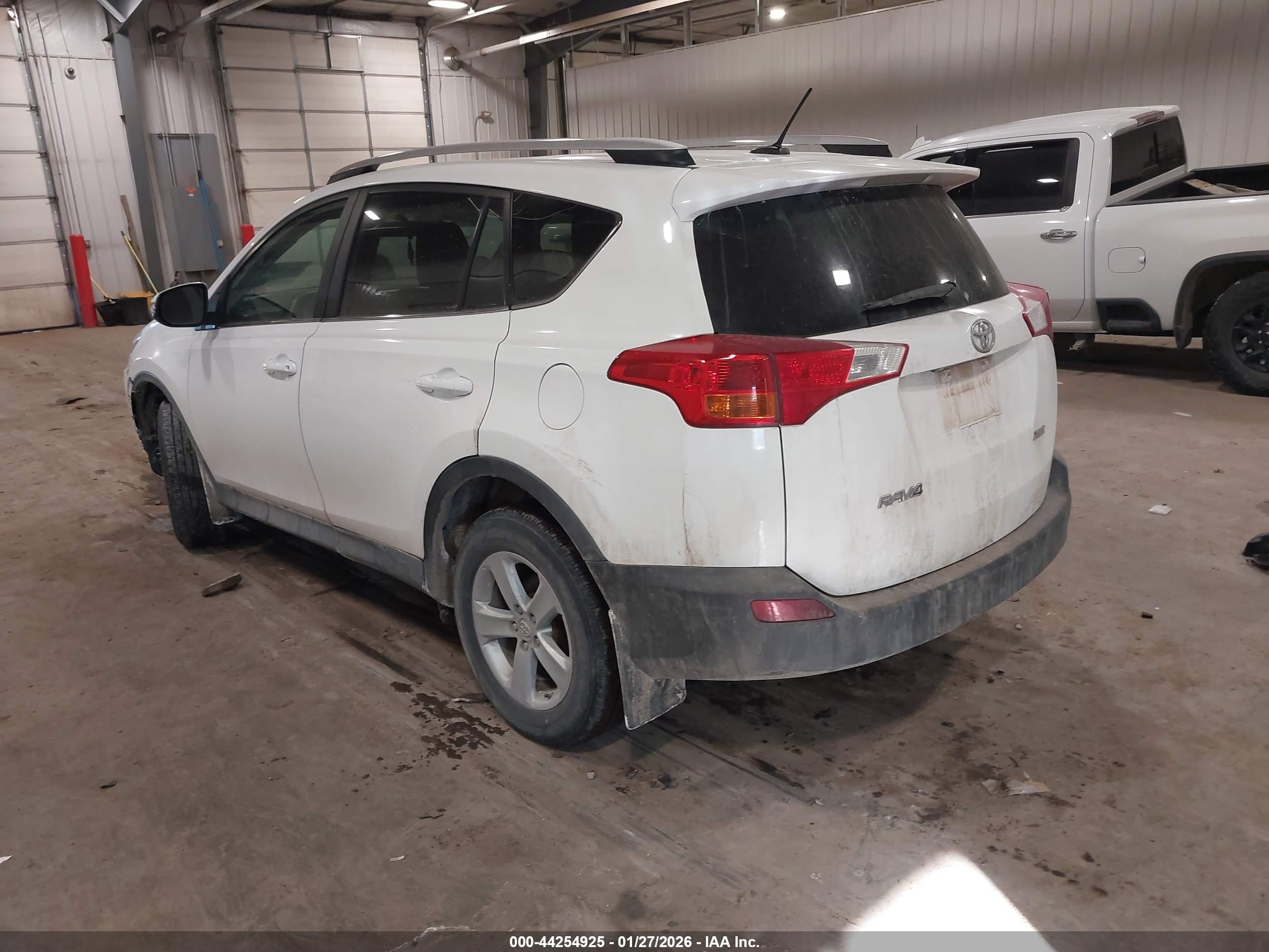 2013 Toyota Rav4 Xle White vin: 2T3WFREV0DW019473