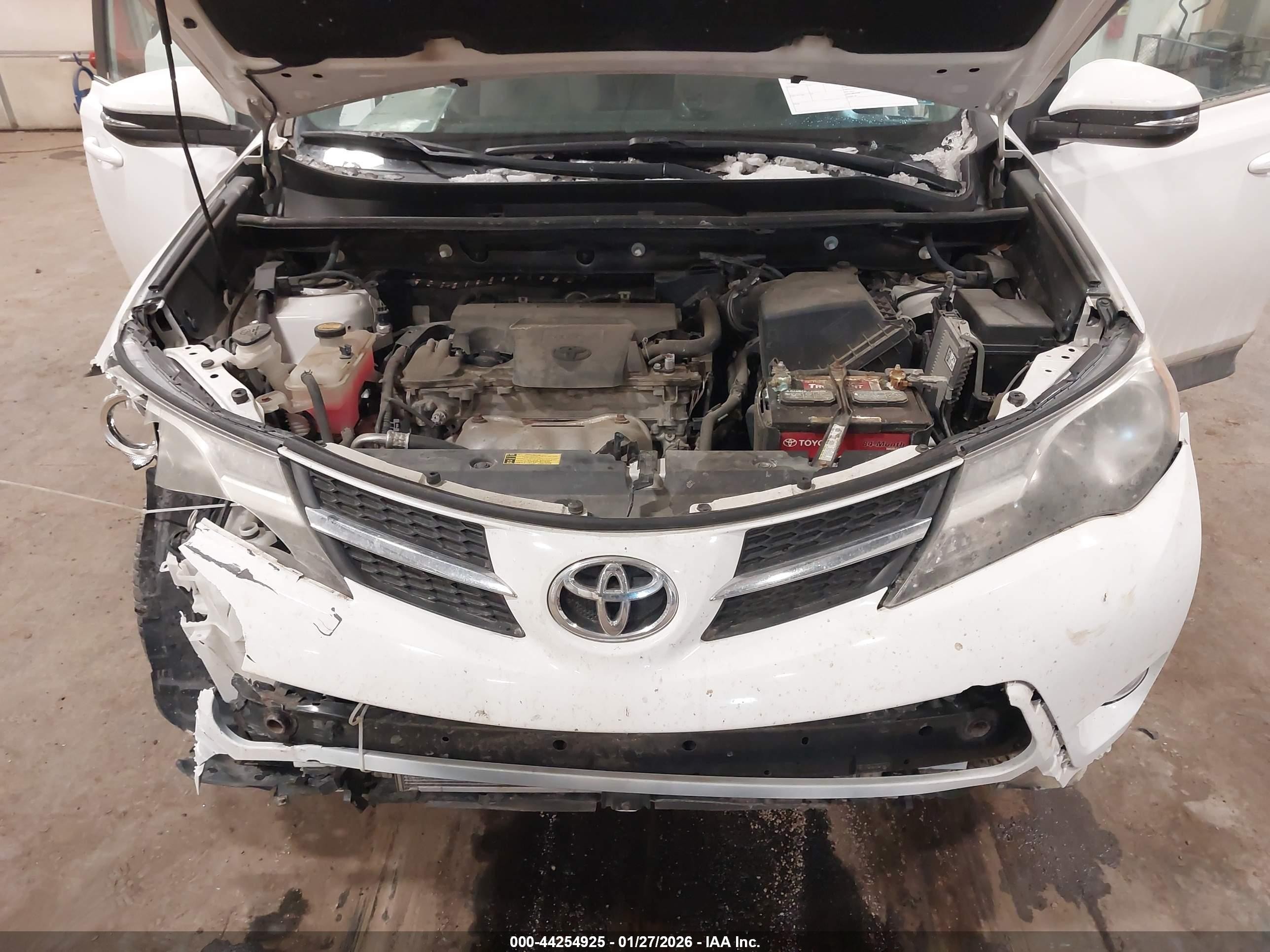 2013 Toyota Rav4 Xle White vin: 2T3WFREV0DW019473