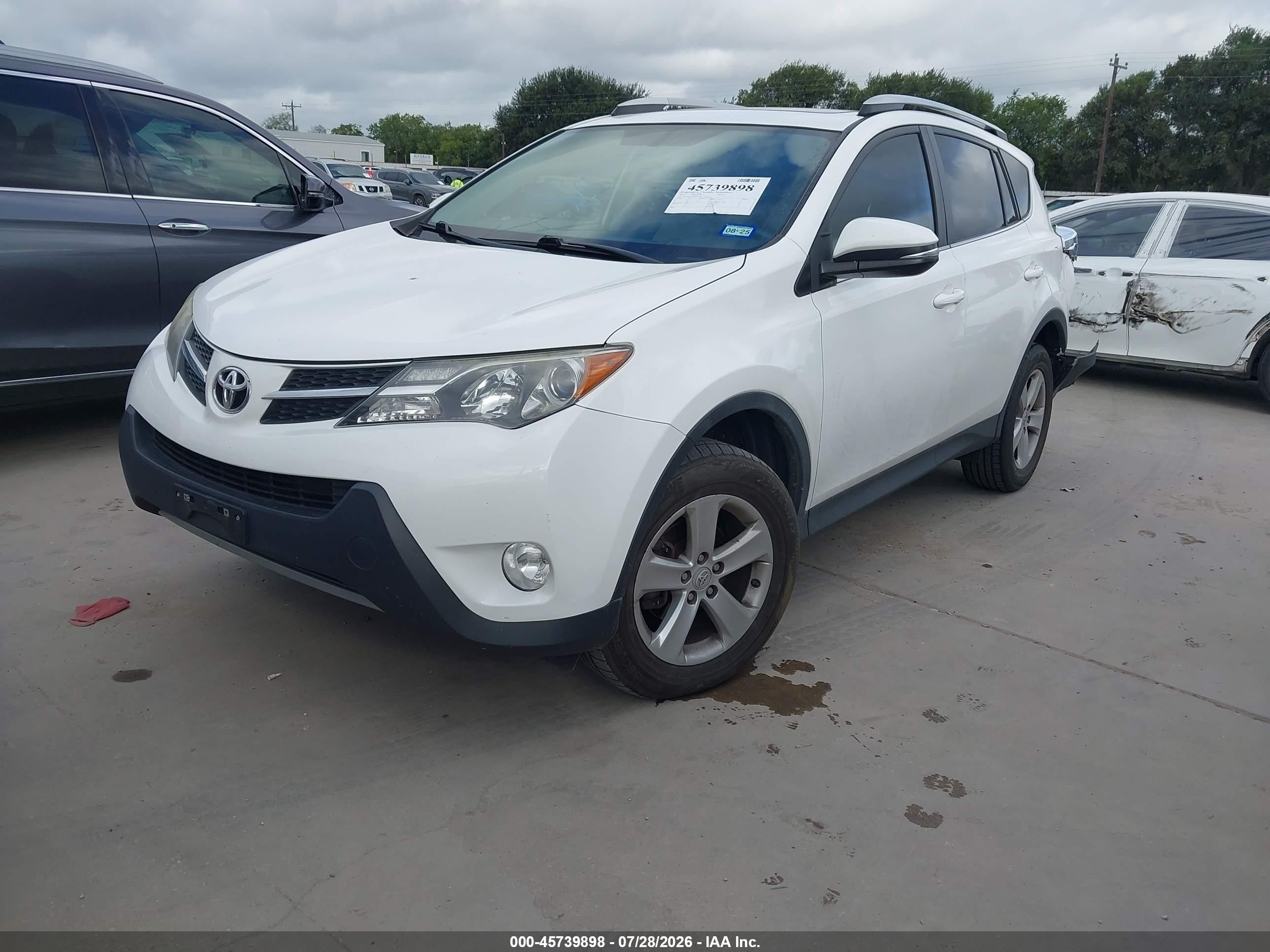 2013 Toyota Rav4 Xle White vin: 2T3WFREV0DW045703