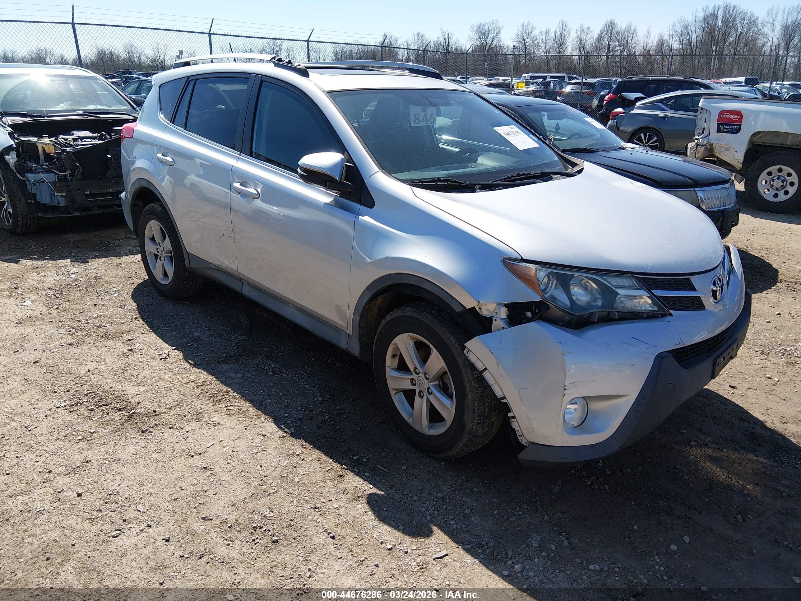 2014 Toyota Rav4 Xle Silver vin: 2T3WFREV0EW079383