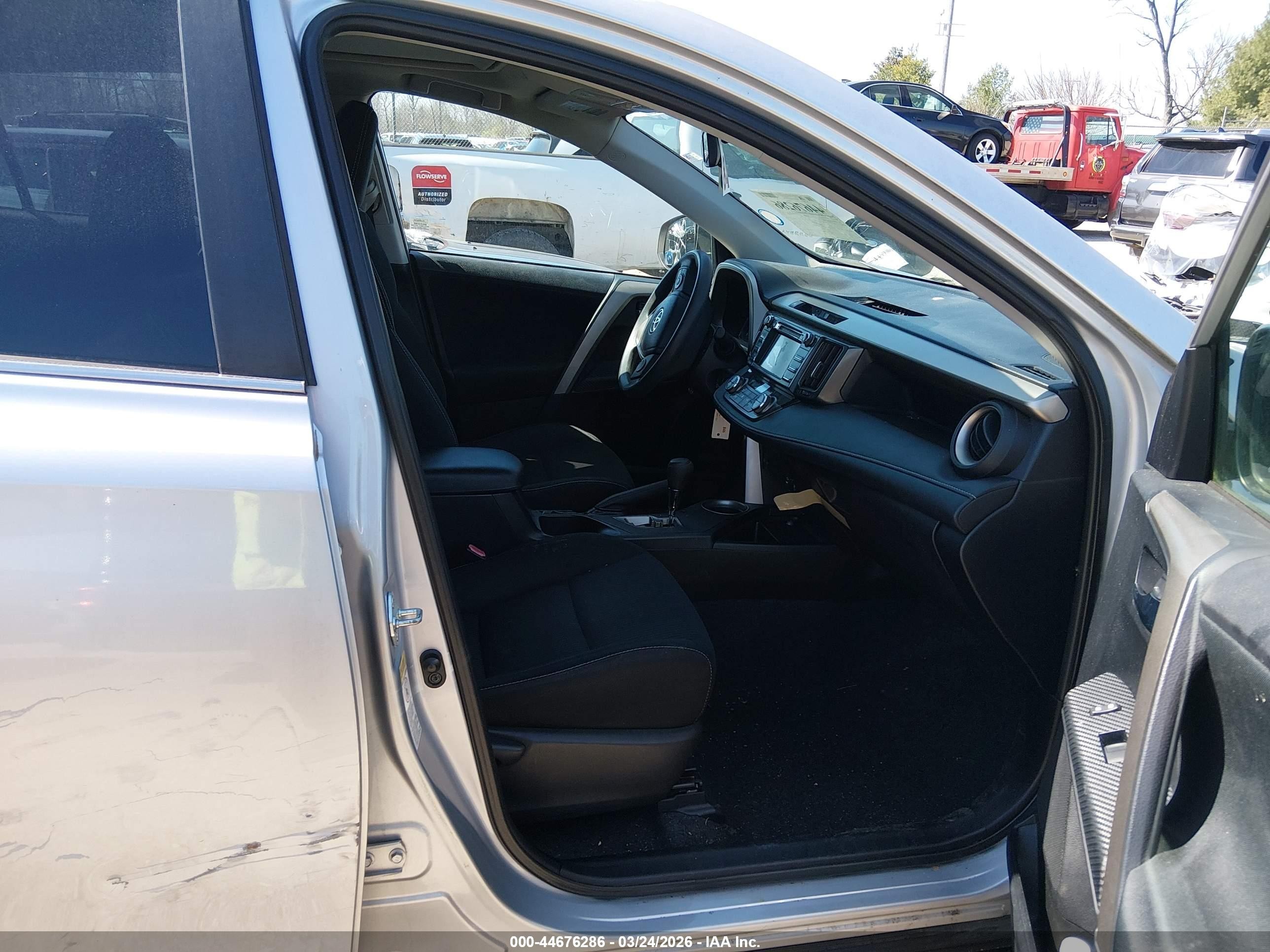 2014 Toyota Rav4 Xle Silver vin: 2T3WFREV0EW079383