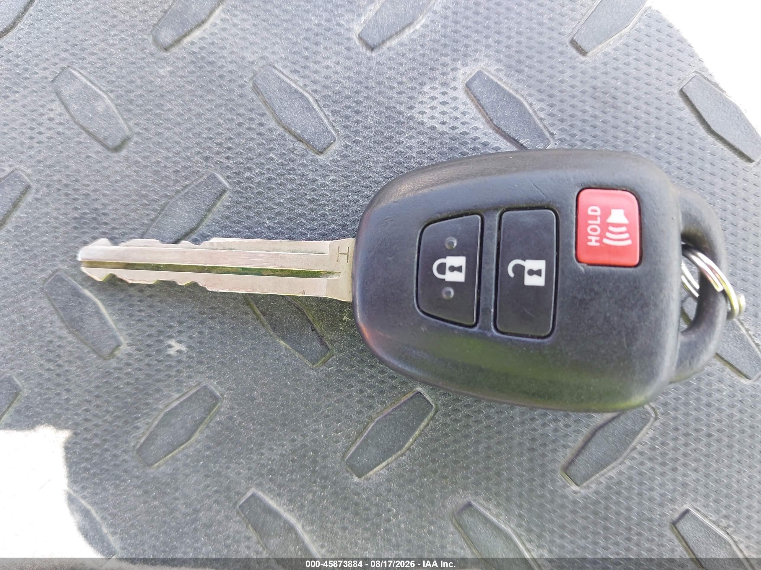 2015 Toyota Rav4 Xle Белый vin: 2T3WFREV0FW146047