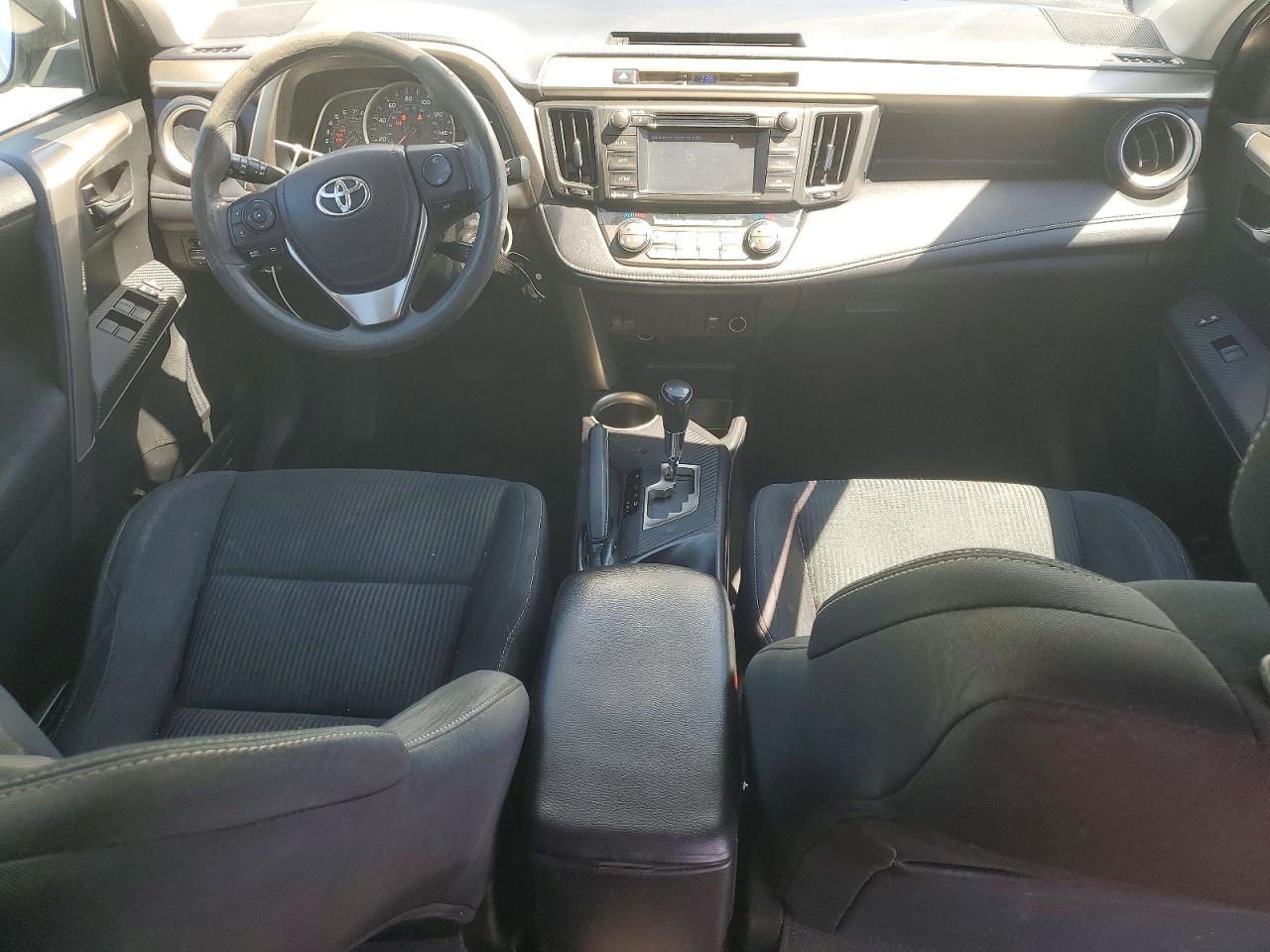 2015 Toyota Rav4 Xle White vin: 2T3WFREV0FW160059