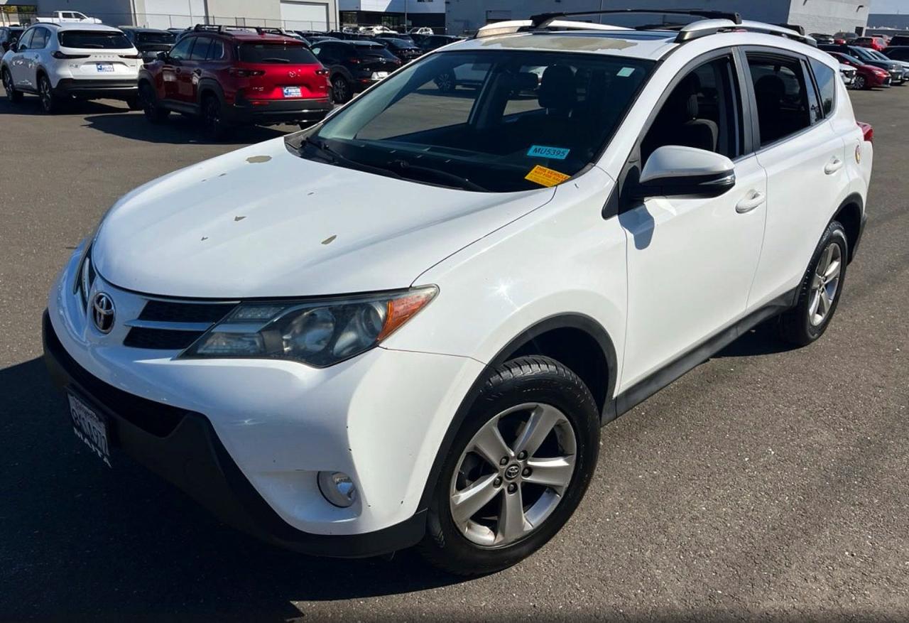 2015 Toyota Rav4 Xle White vin: 2T3WFREV0FW184149
