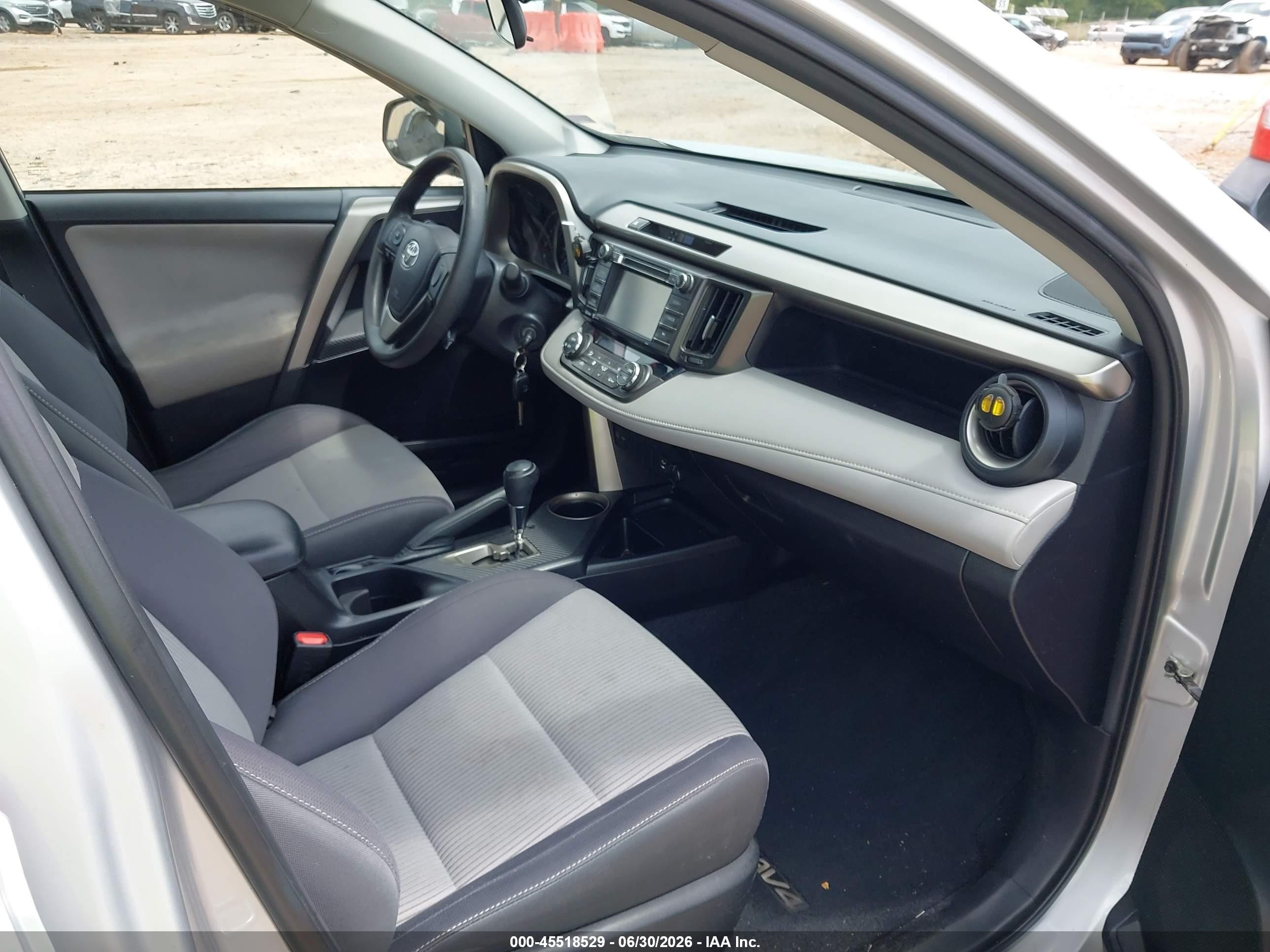 2015 Toyota Rav4 Xle Silver vin: 2T3WFREV0FW232751