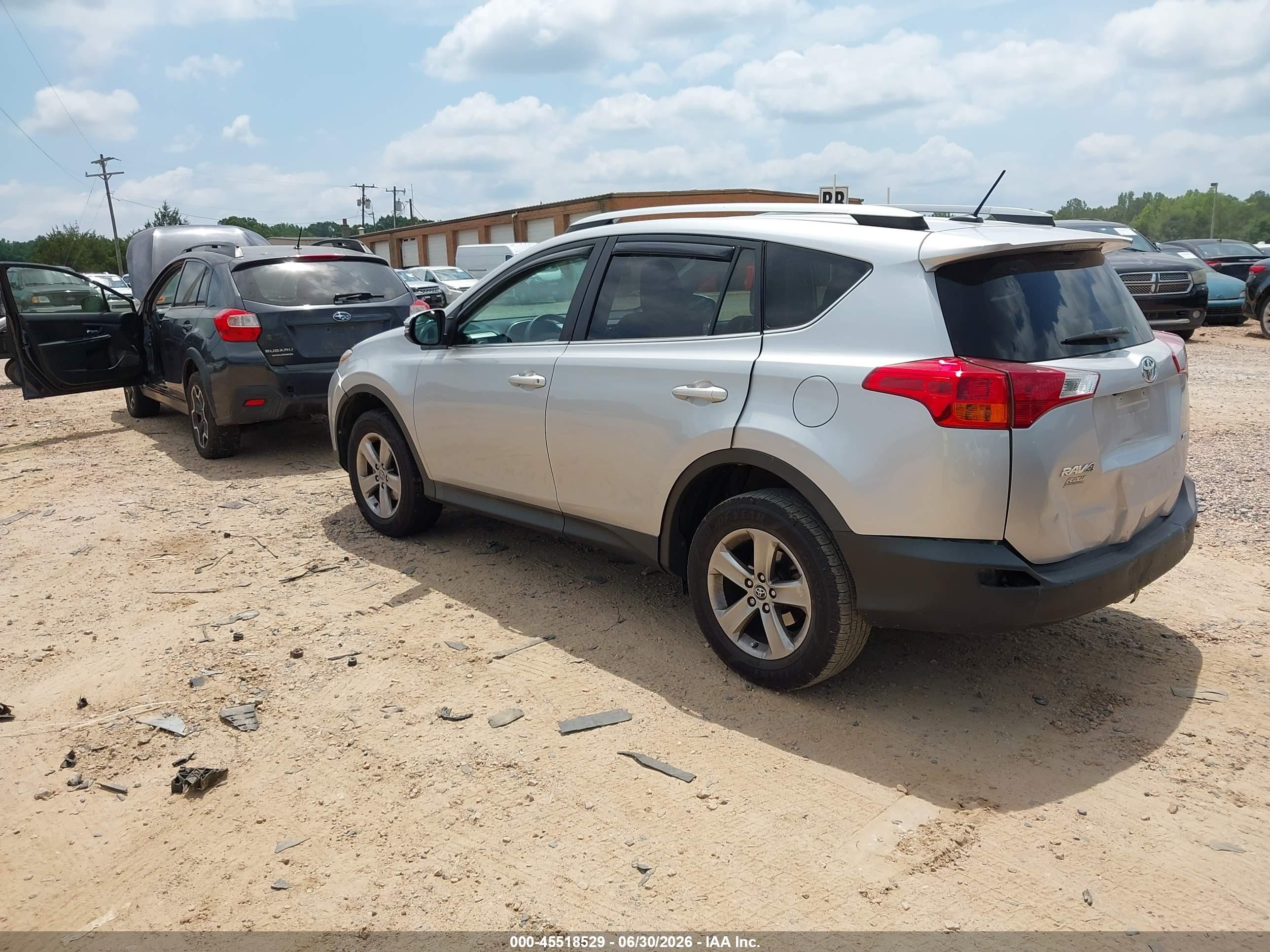 2015 Toyota Rav4 Xle Silver vin: 2T3WFREV0FW232751