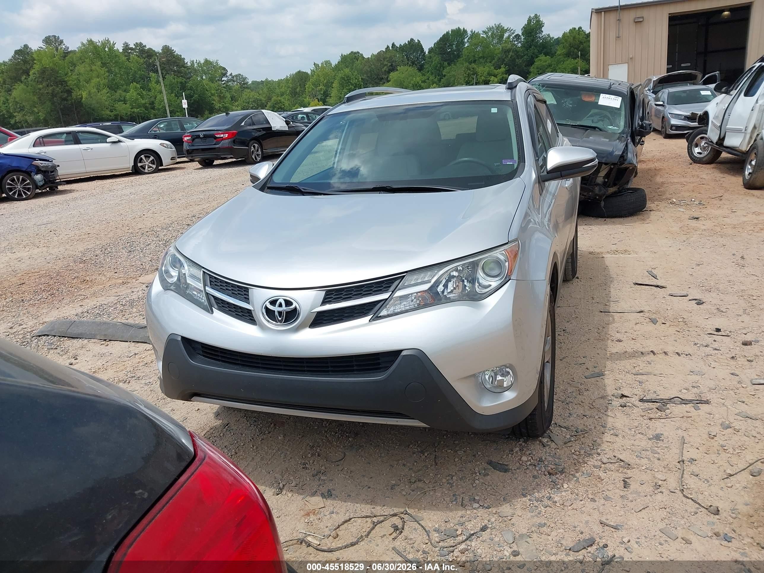 2015 Toyota Rav4 Xle Silver vin: 2T3WFREV0FW232751